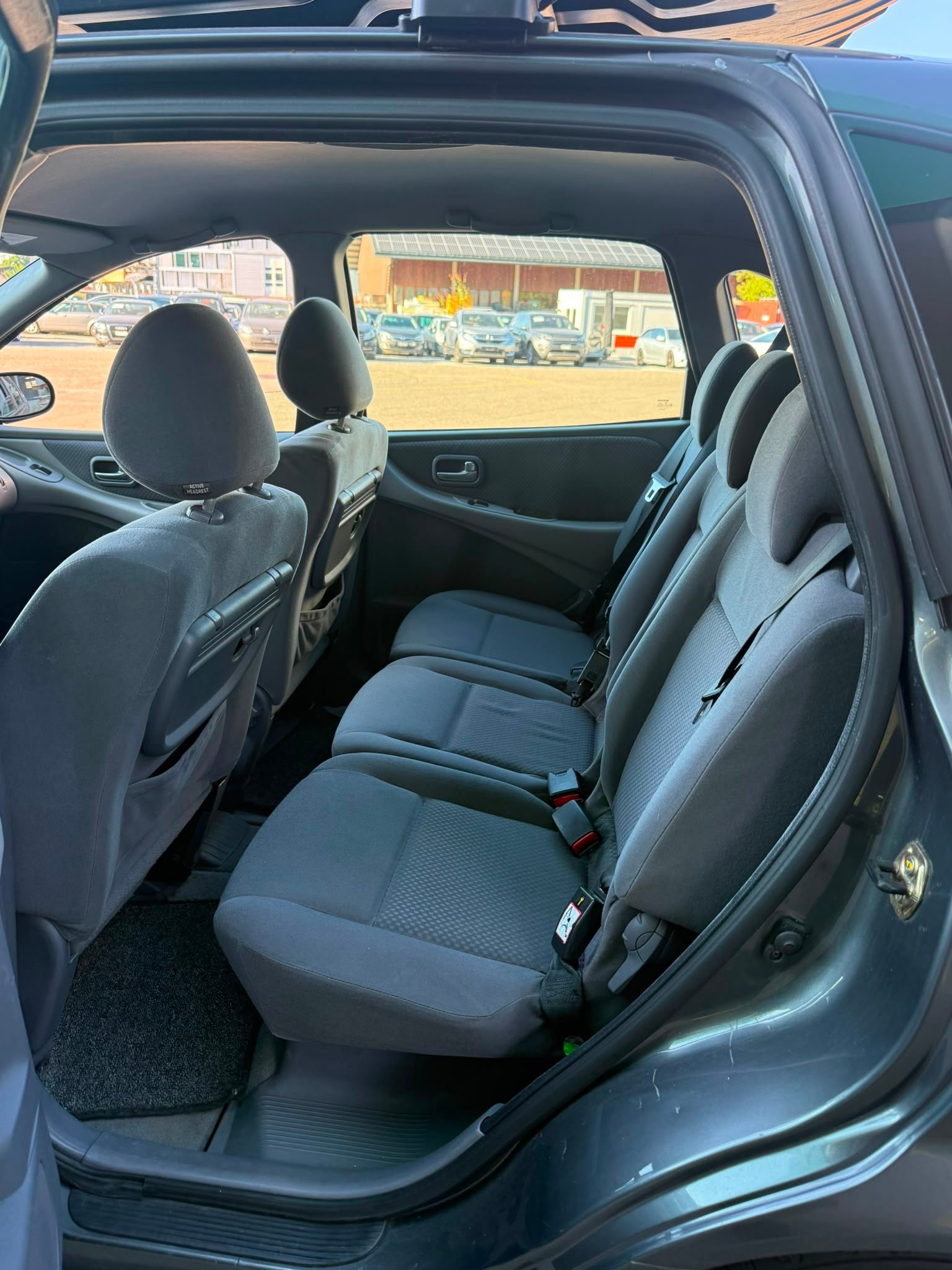 NISSAN Almera Tino 1.8 16V Comfort-image-12