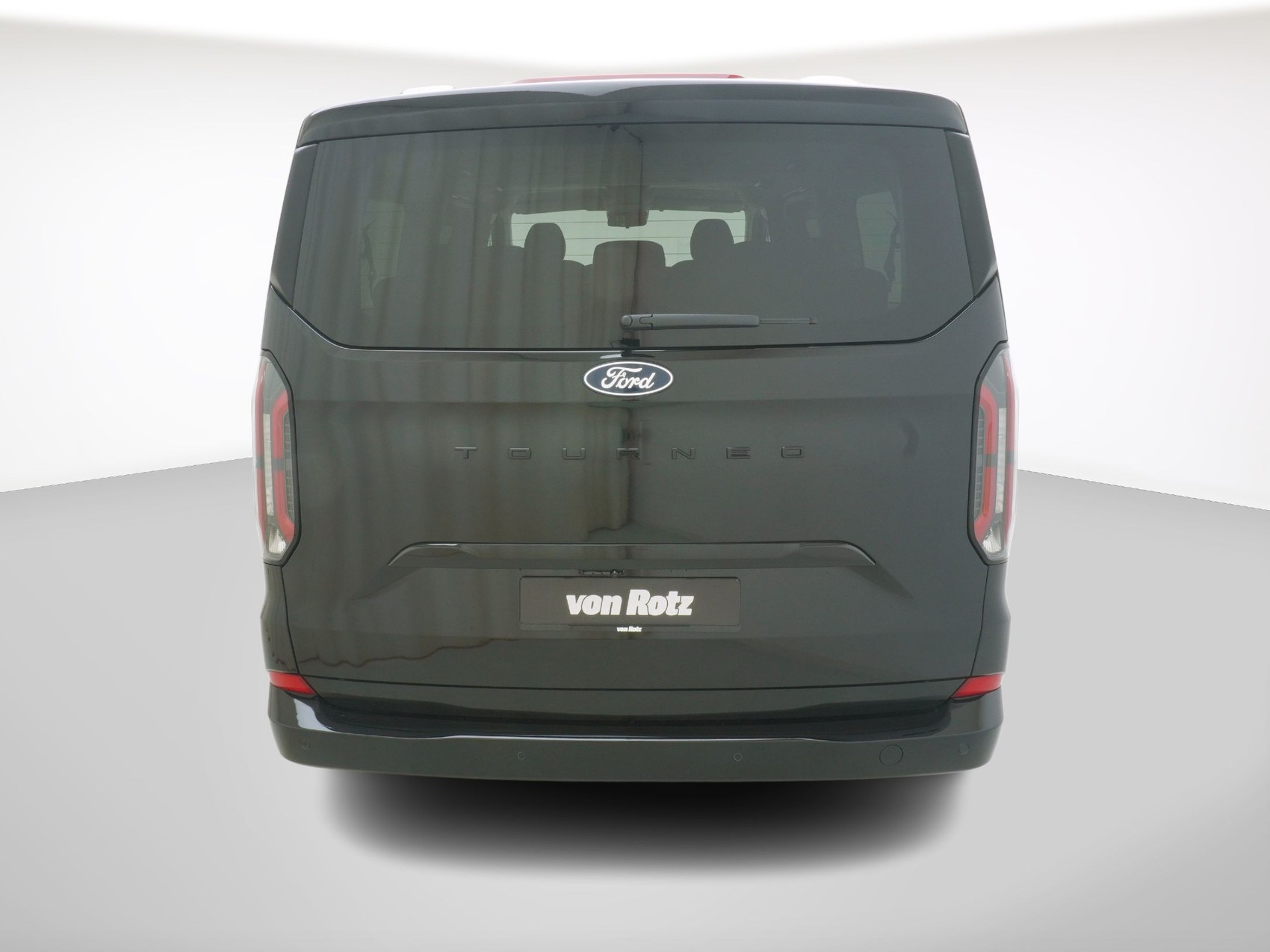 FORD Tourneo Custom 320 L2 2.0 TDCI Titanium X-showroom-element-2