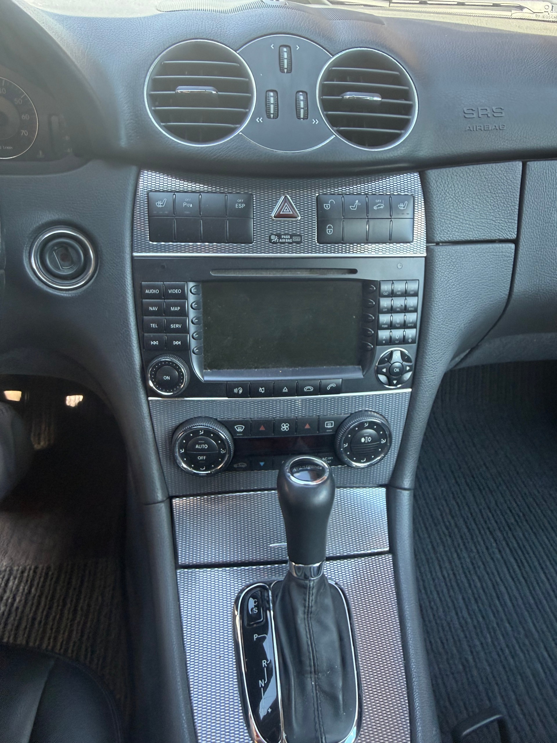 MERCEDES-BENZ CLK 320 Elégance Automatic-image-6