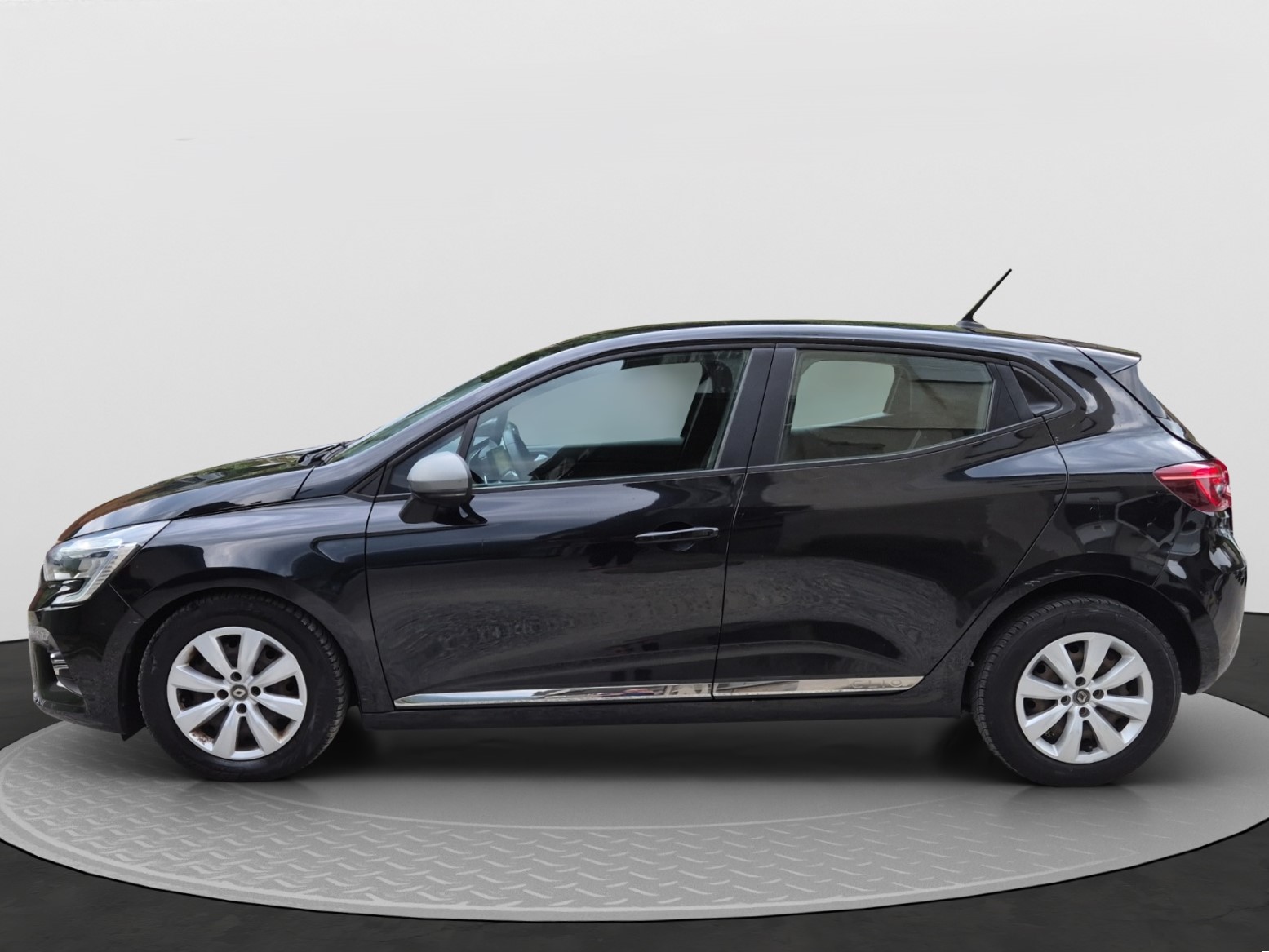 RENAULT Clio 1.0 Intens-image-6