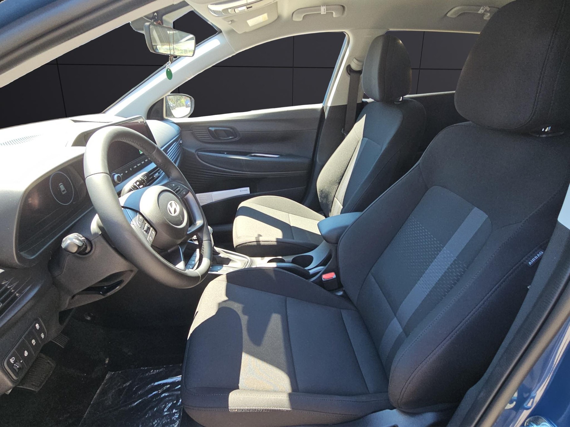 HYUNDAI i20 1.0 T-GDi Amplia-image-9