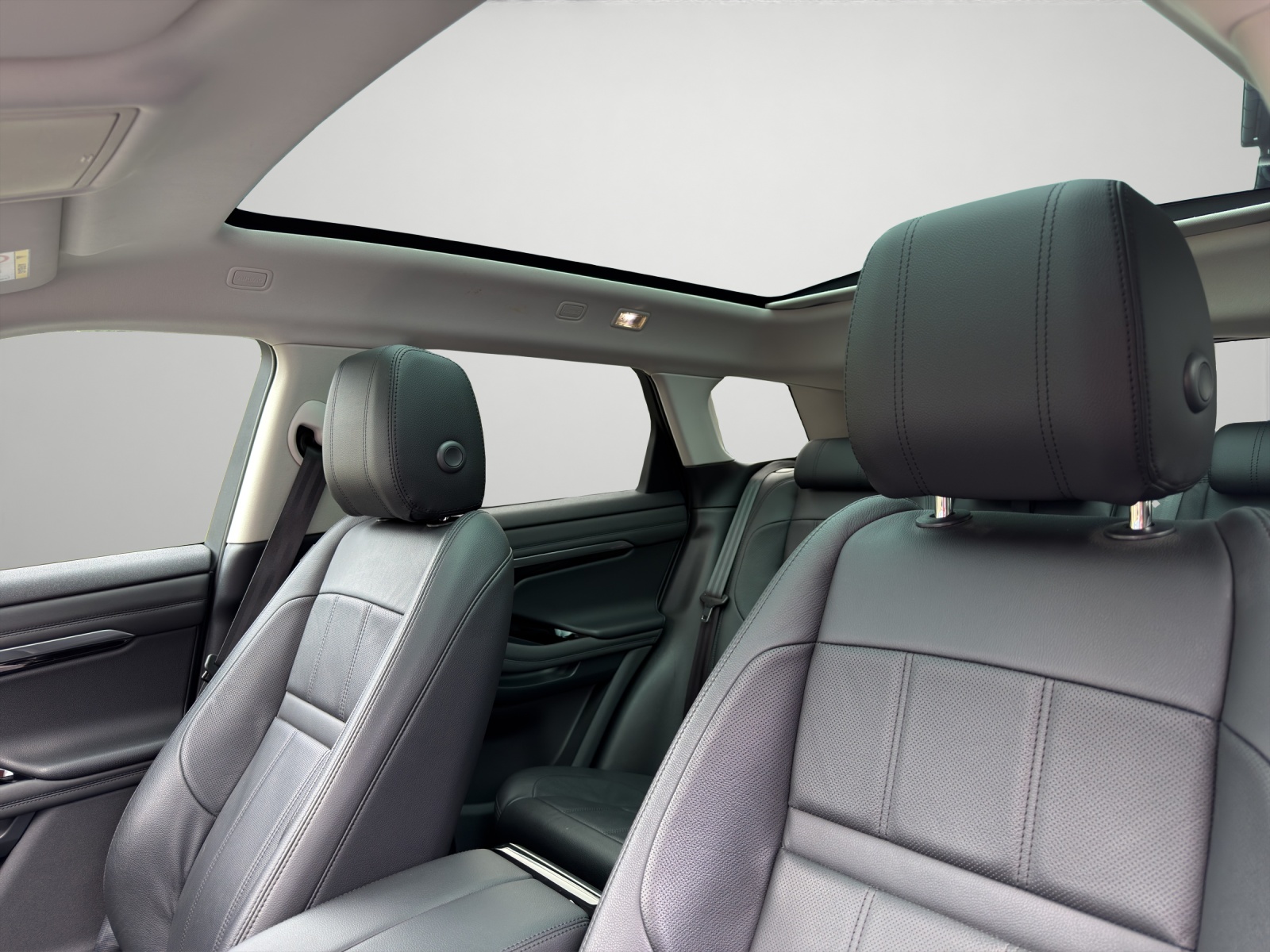 LAND ROVER Range Rover Evoque 2.0 T SE-image-16