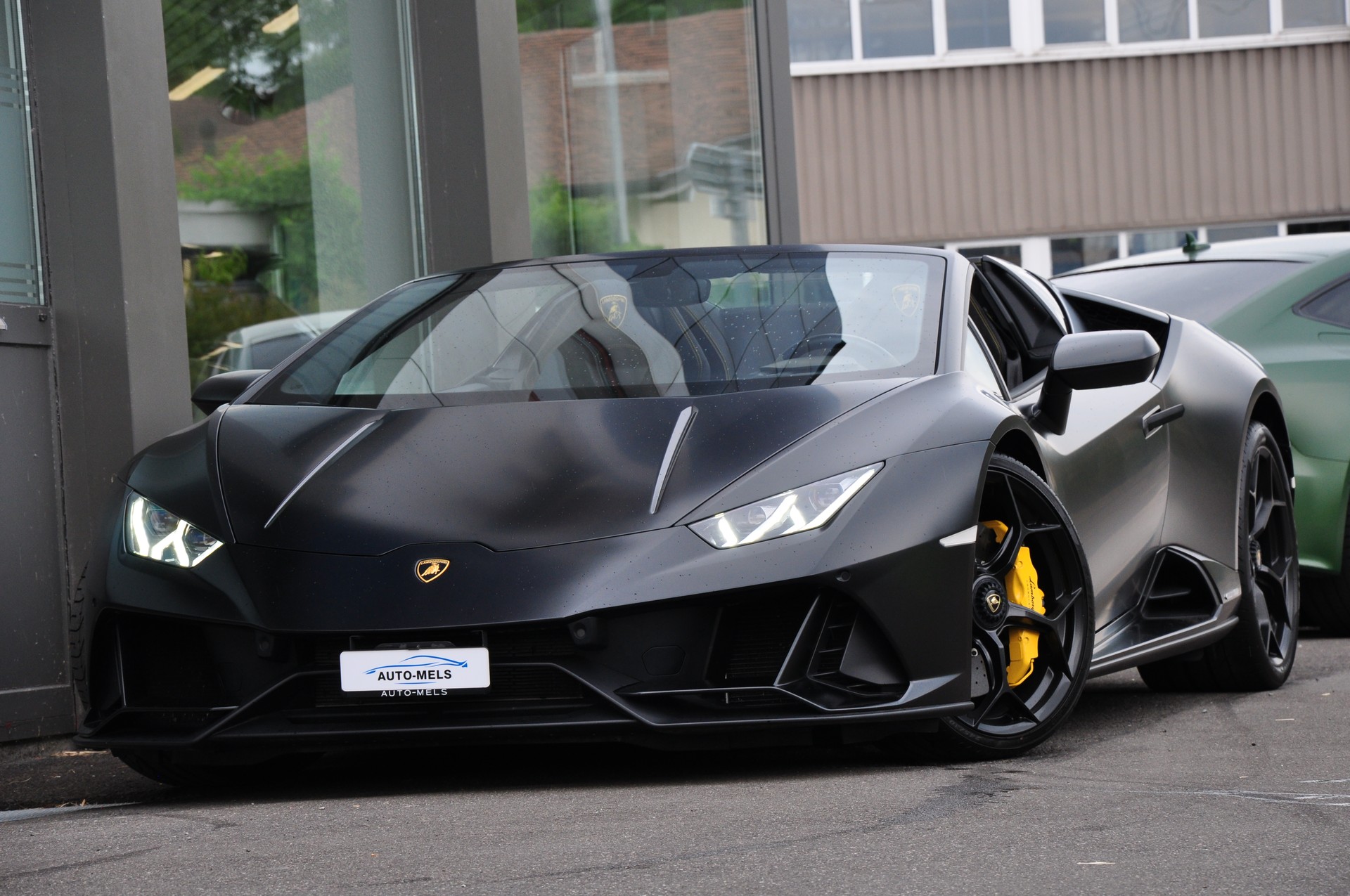 LAMBORGHINI Huracan EVO Spyder DCT-showroom-element-1