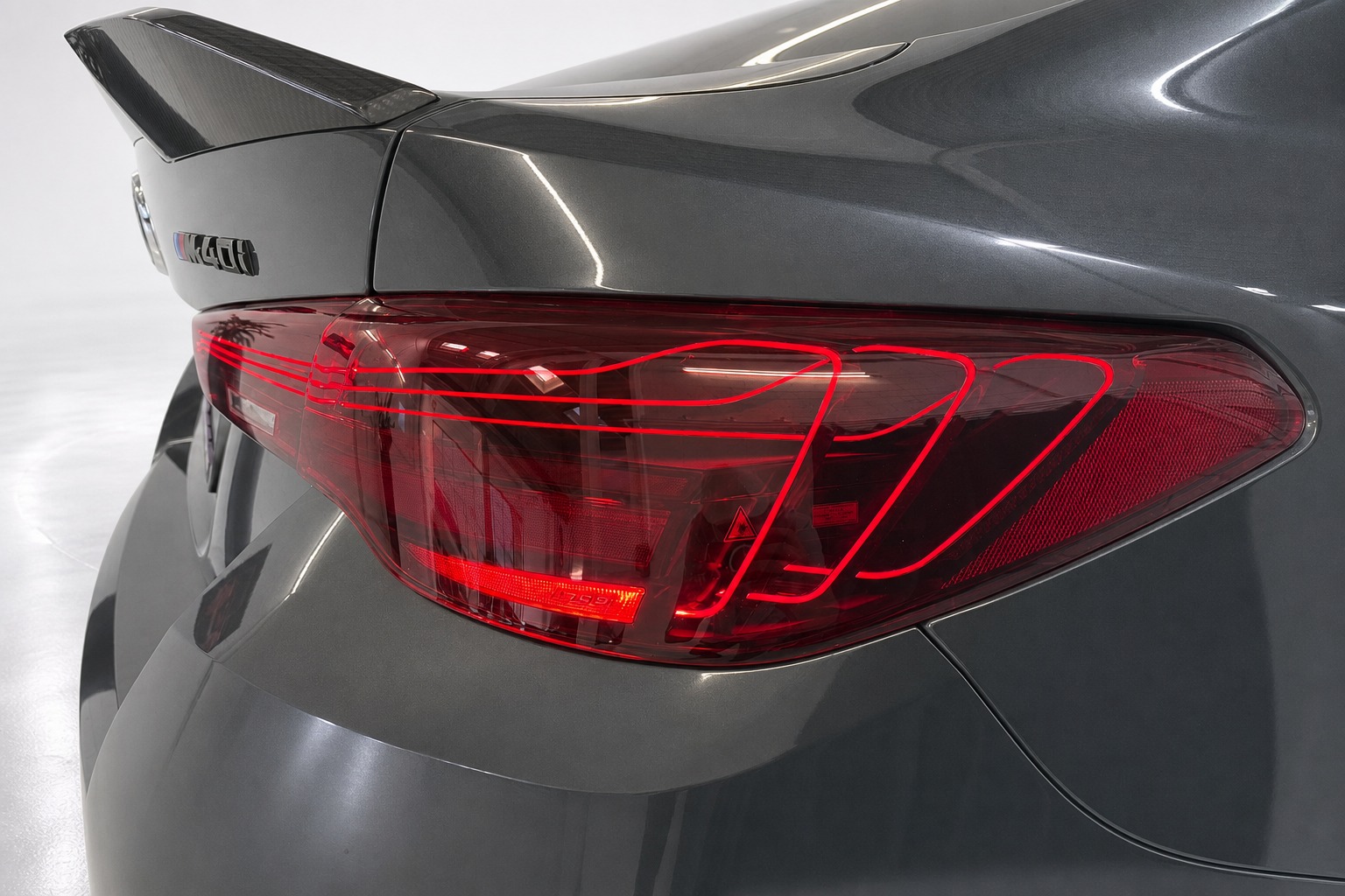 BMW M440i xDrive 48V Gran Coupé M-Performance Steptronic Individual-image-6