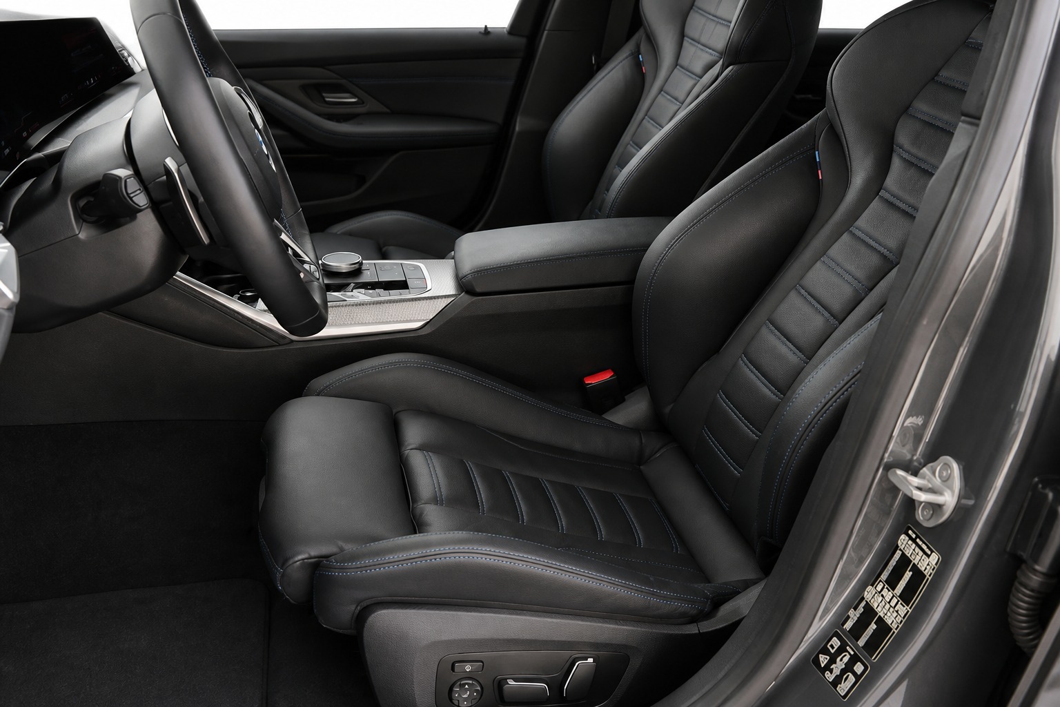BMW M440i xDrive 48V Gran Coupé M Sport PRO Steptronic Individual-image-5