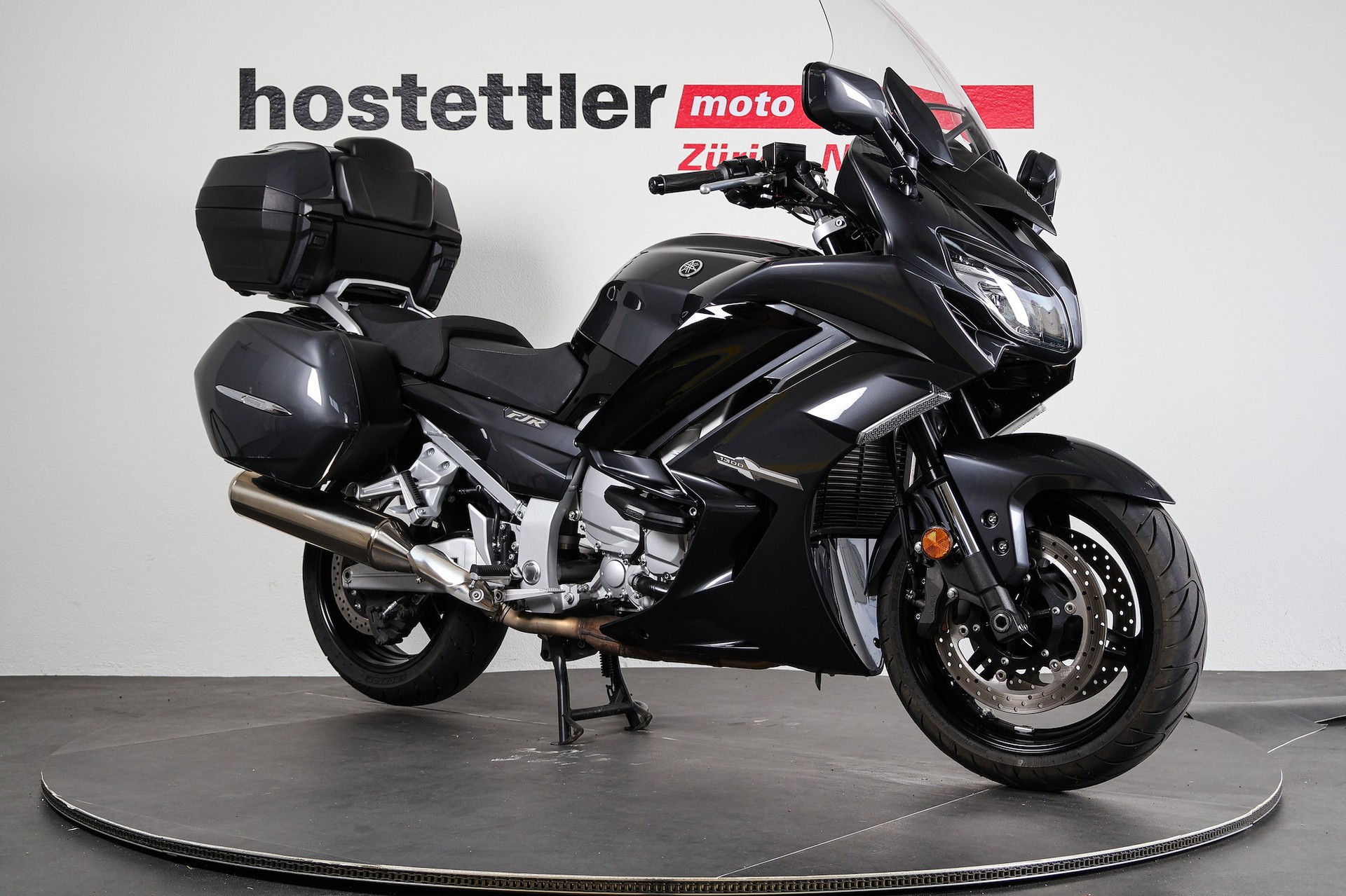 YAMAHA FJR 1300 mit Koffer