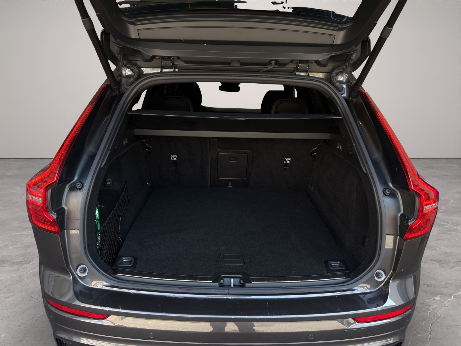 VOLVO XC60 2.0 T8 TE XCENTRIC eAWD-image-17