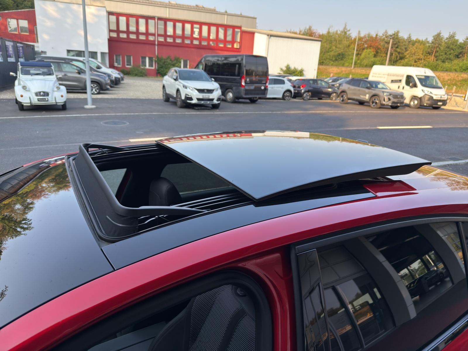 PEUGEOT 308 1.2 Hybrid GT-image-15