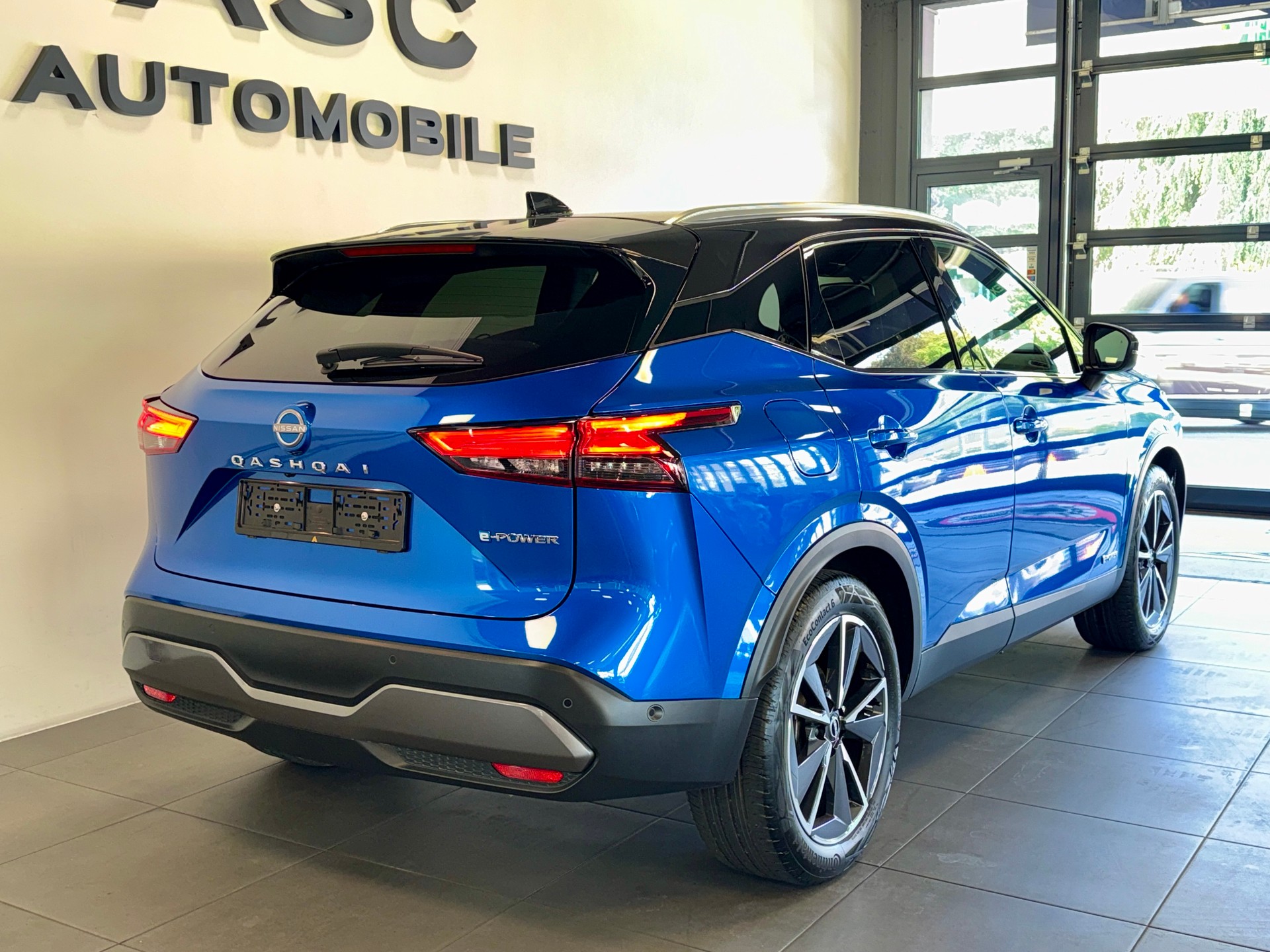 NISSAN Qashqai 1.5 VC-T e-Power Tekna+-showroom-element-2