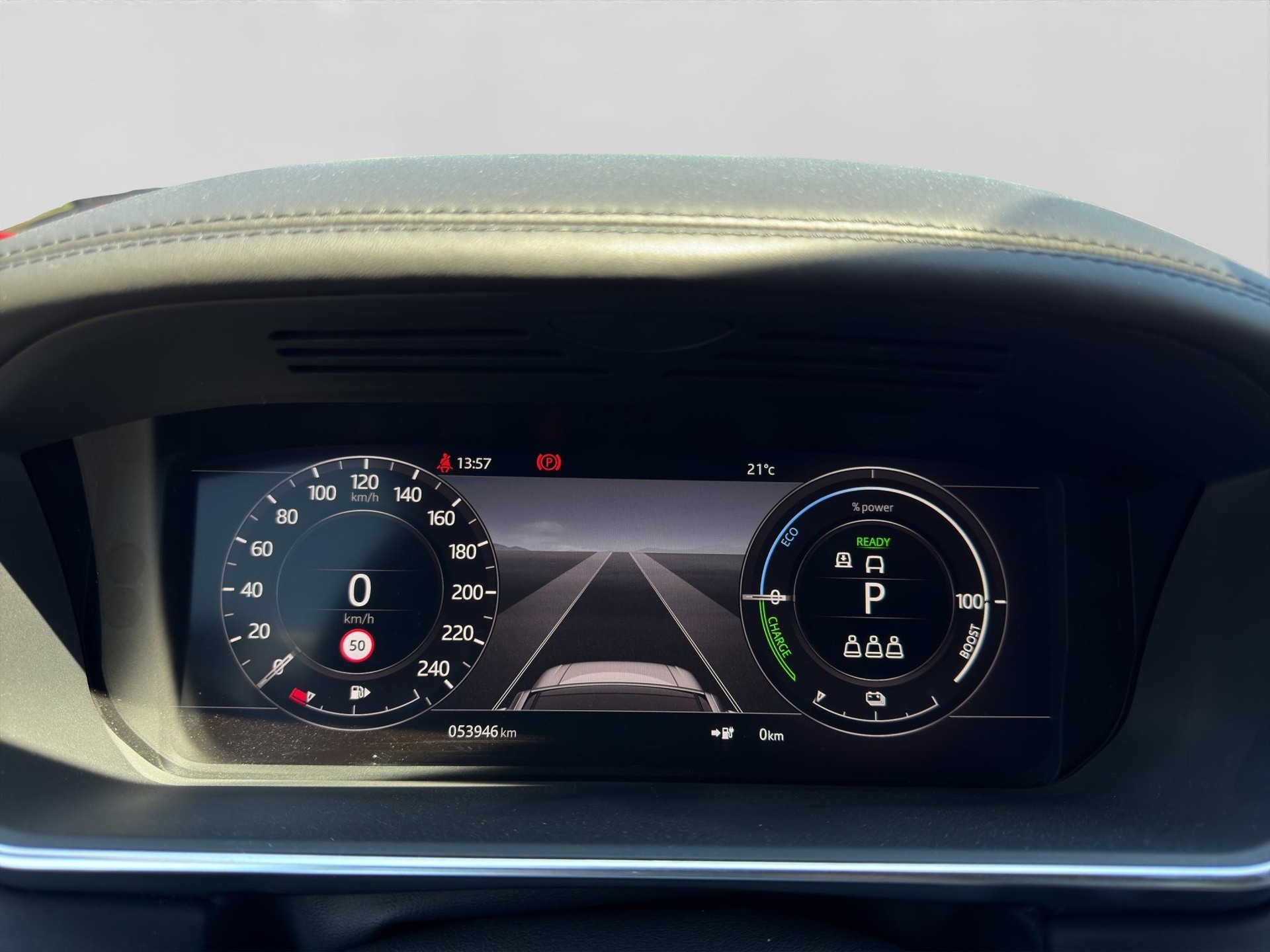 LAND ROVER Range Rover 2.0 P400e Autobiography-showroom-element-3
