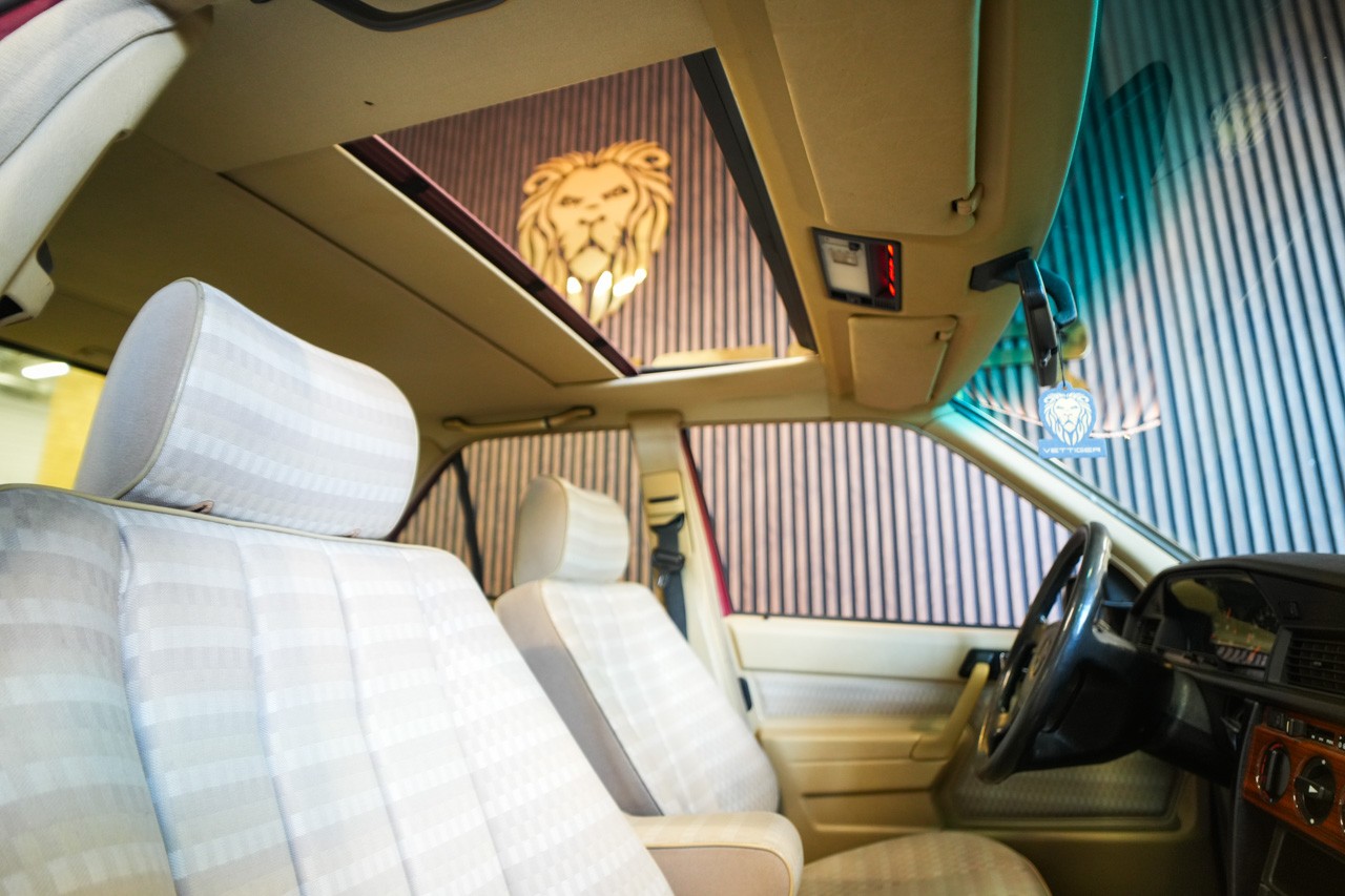 MERCEDES-BENZ 190 E 2.6-image-11