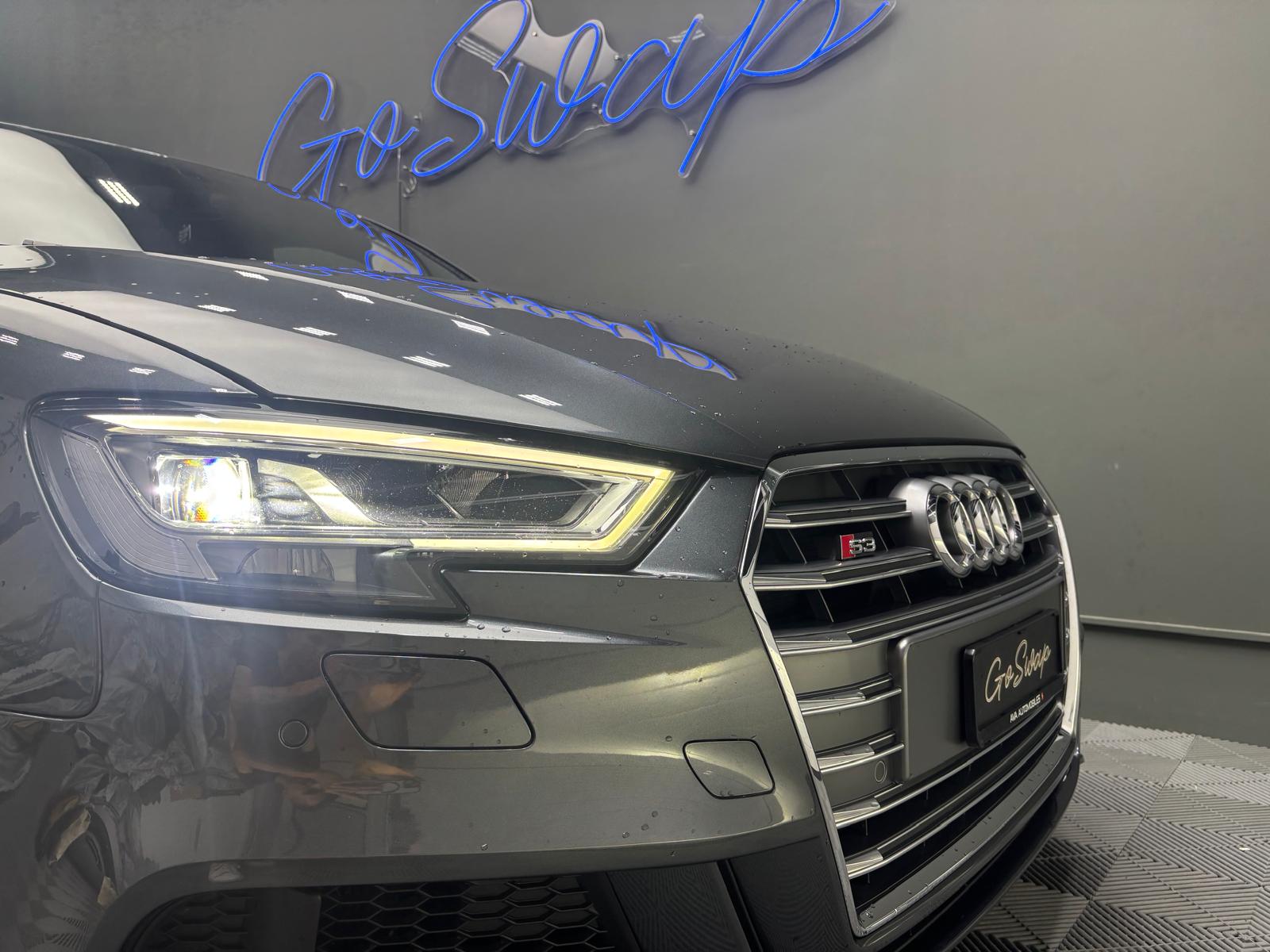 AUDI S3 Sportback 2.0 TFSI quattro S-tronic-showroom-element-1