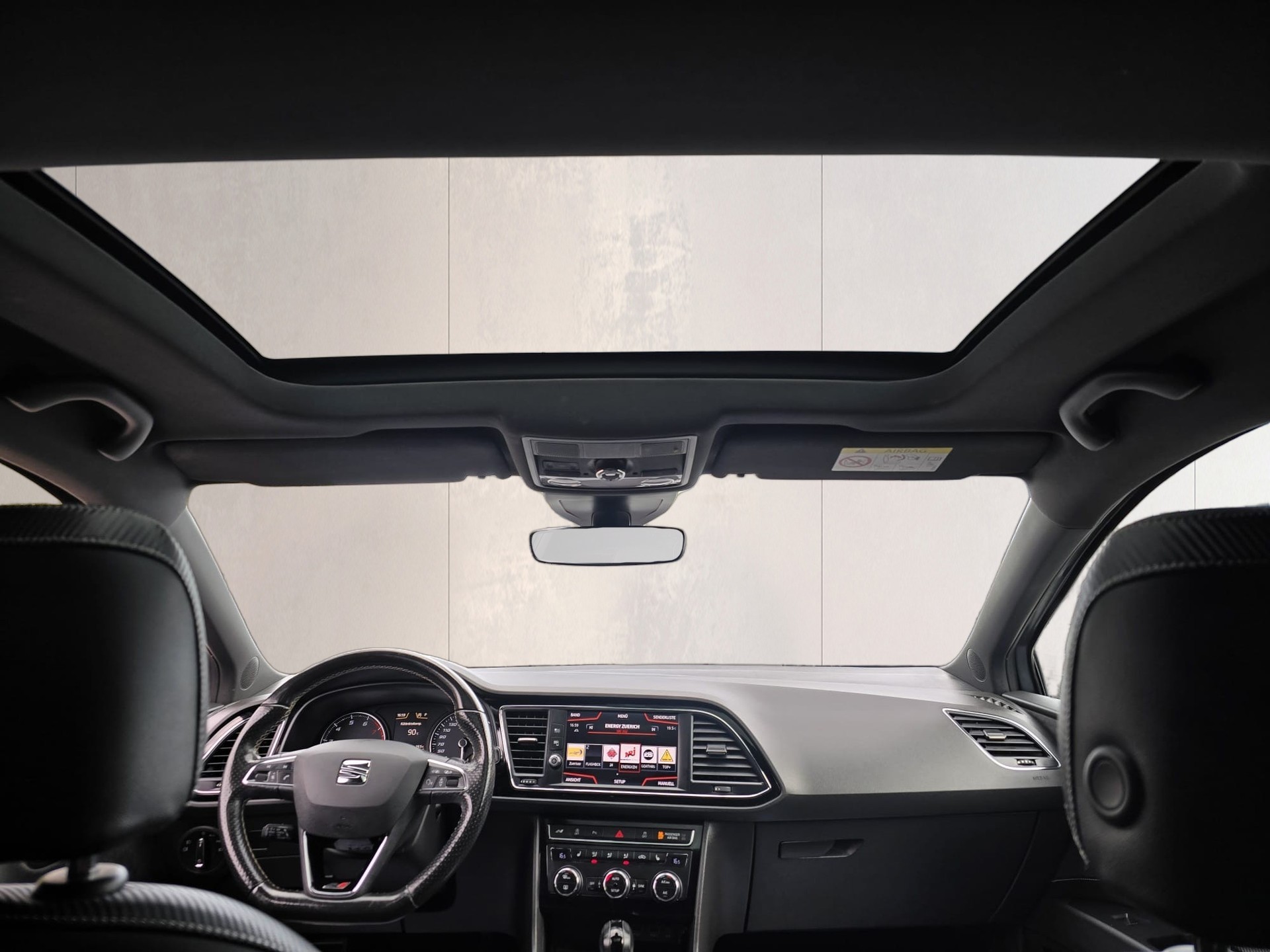 SEAT Leon 2.0 TSI Cupra 300 DSG-image-9