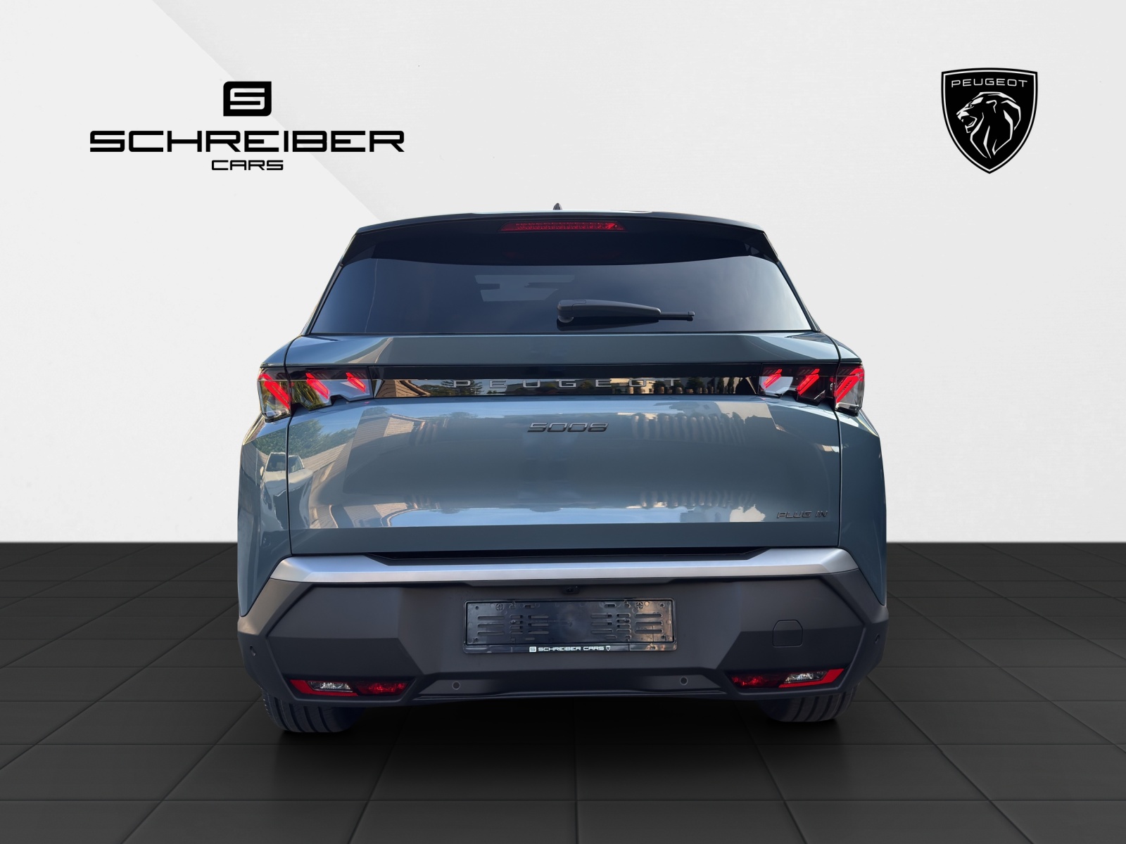 PEUGEOT 5008 1.6 PHEV 225 GT Exclusive-showroom-element-3
