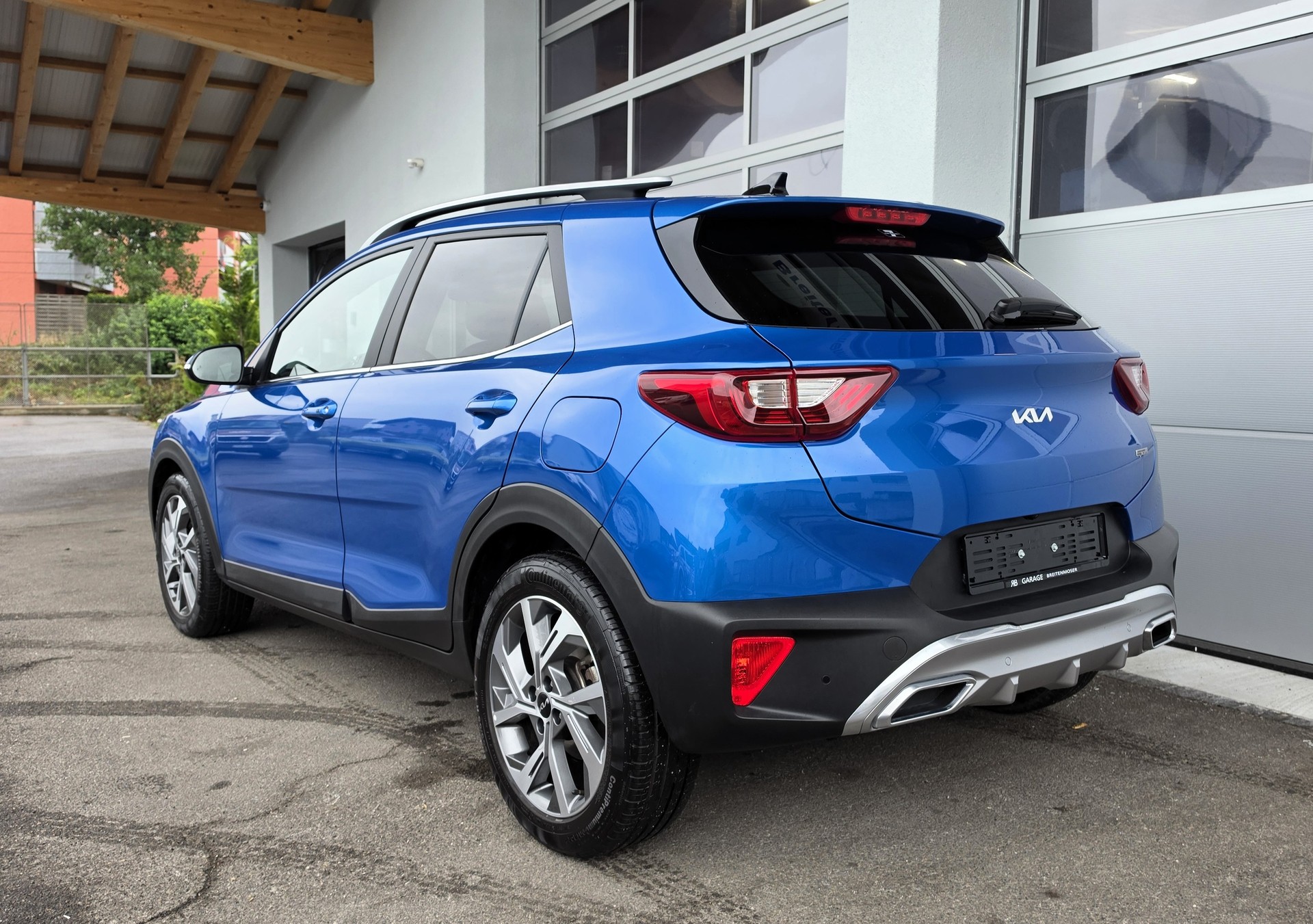 KIA Stonic 1.0 T-GDI MHEV GT-Line DCT-showroom-element-3