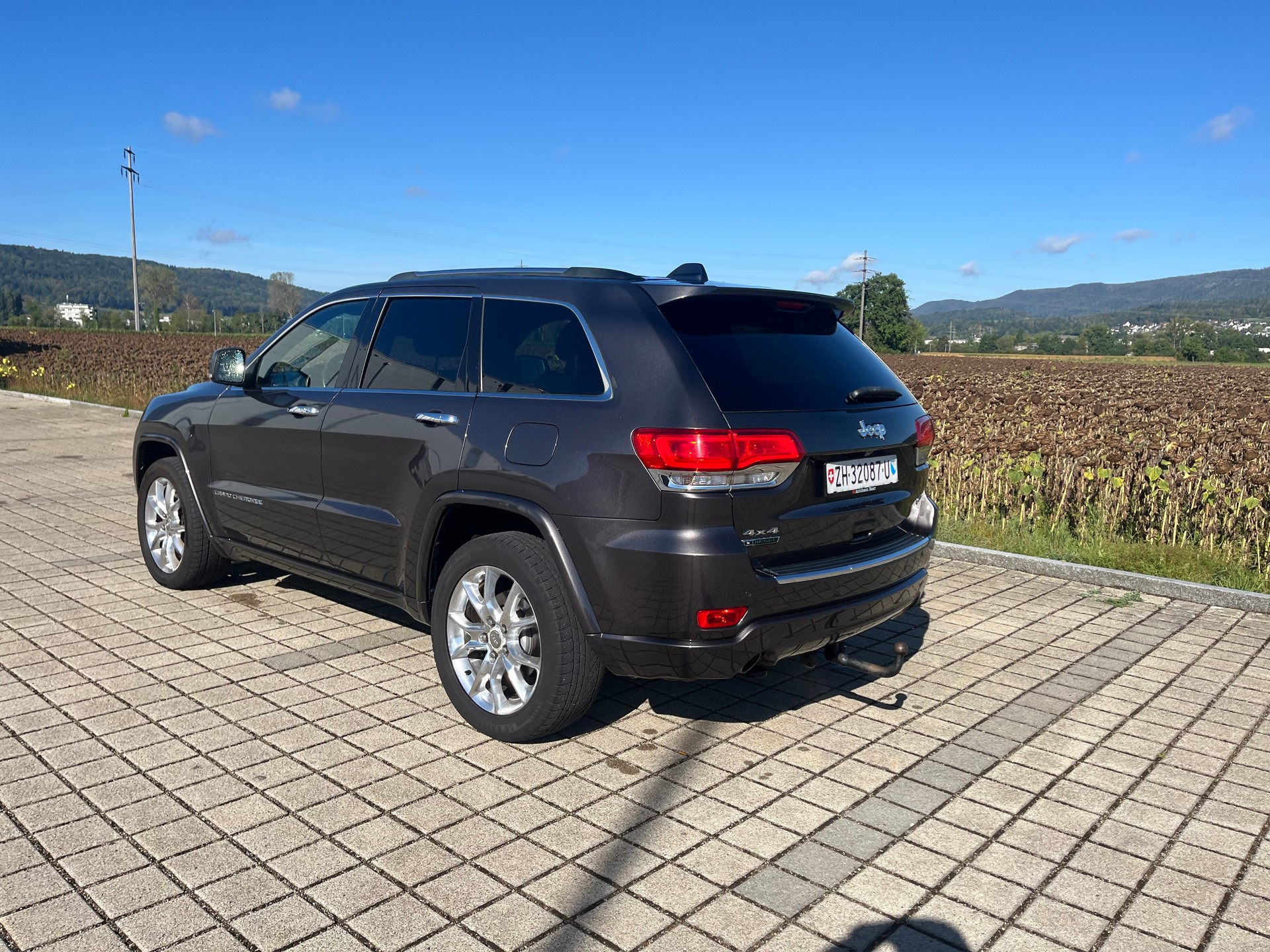 JEEP Grand Cherokee 3.0 CRD Overland Automatic-image-3