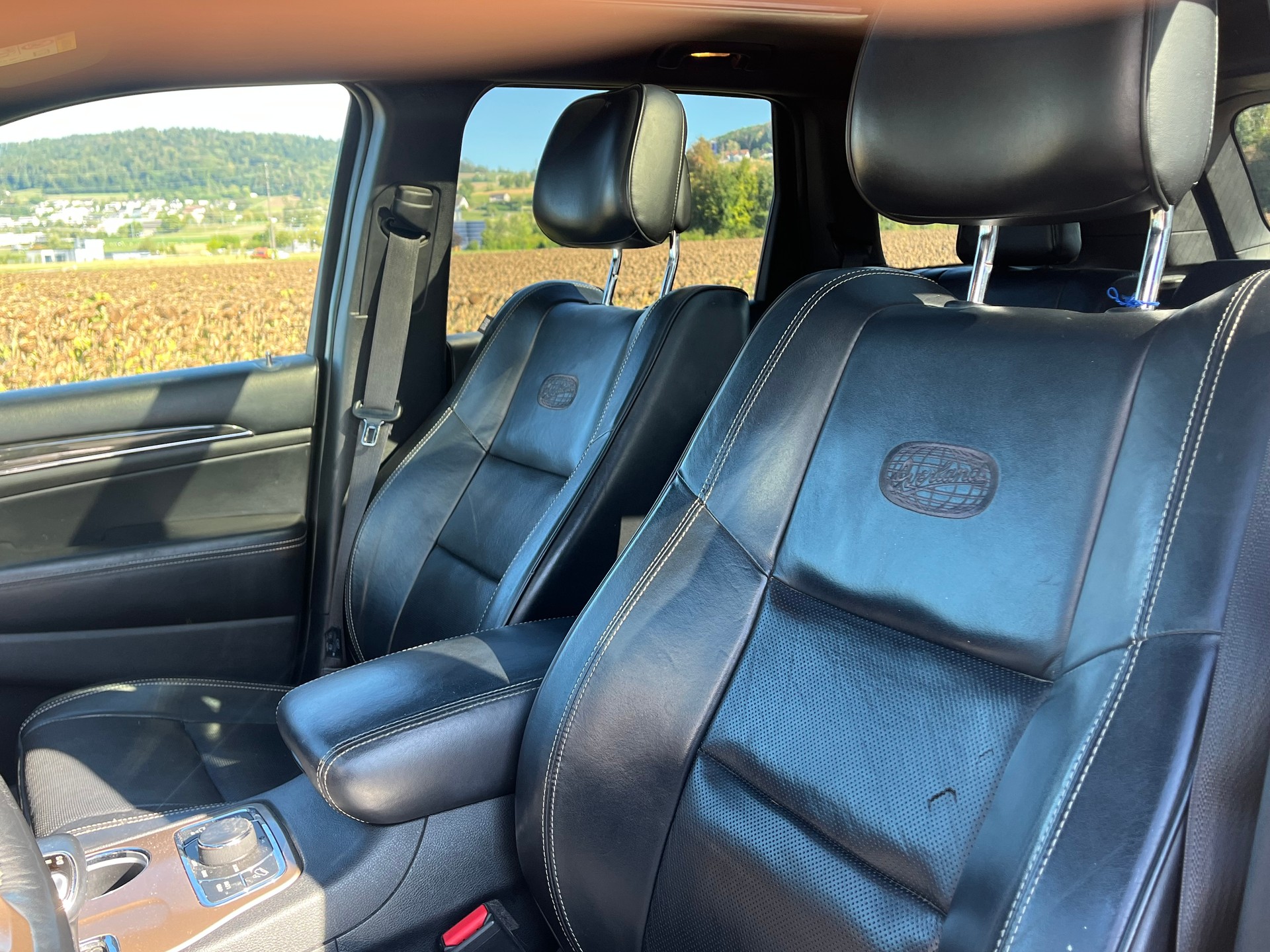 JEEP Grand Cherokee 3.0 CRD Overland Automatic-image-13