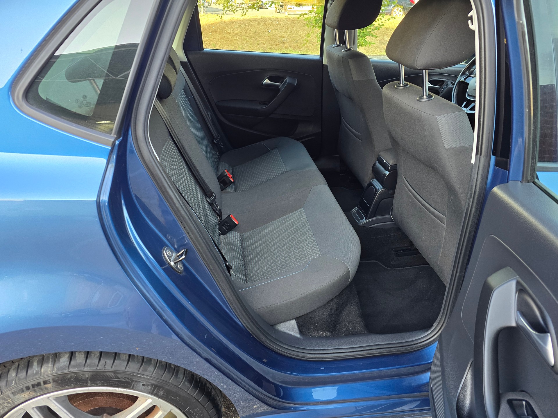 VW Polo 1.4 TDI BlueMotion Trendline-image-11