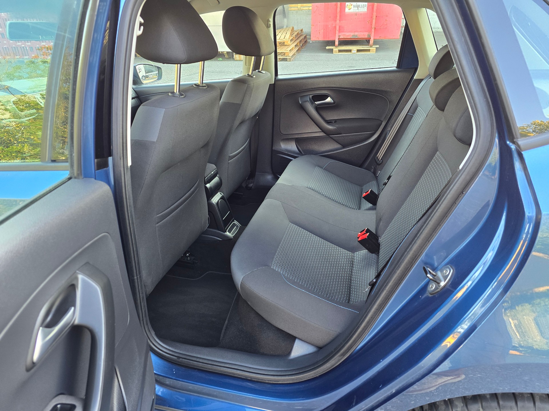 VW Polo 1.4 TDI BlueMotion Trendline-image-15
