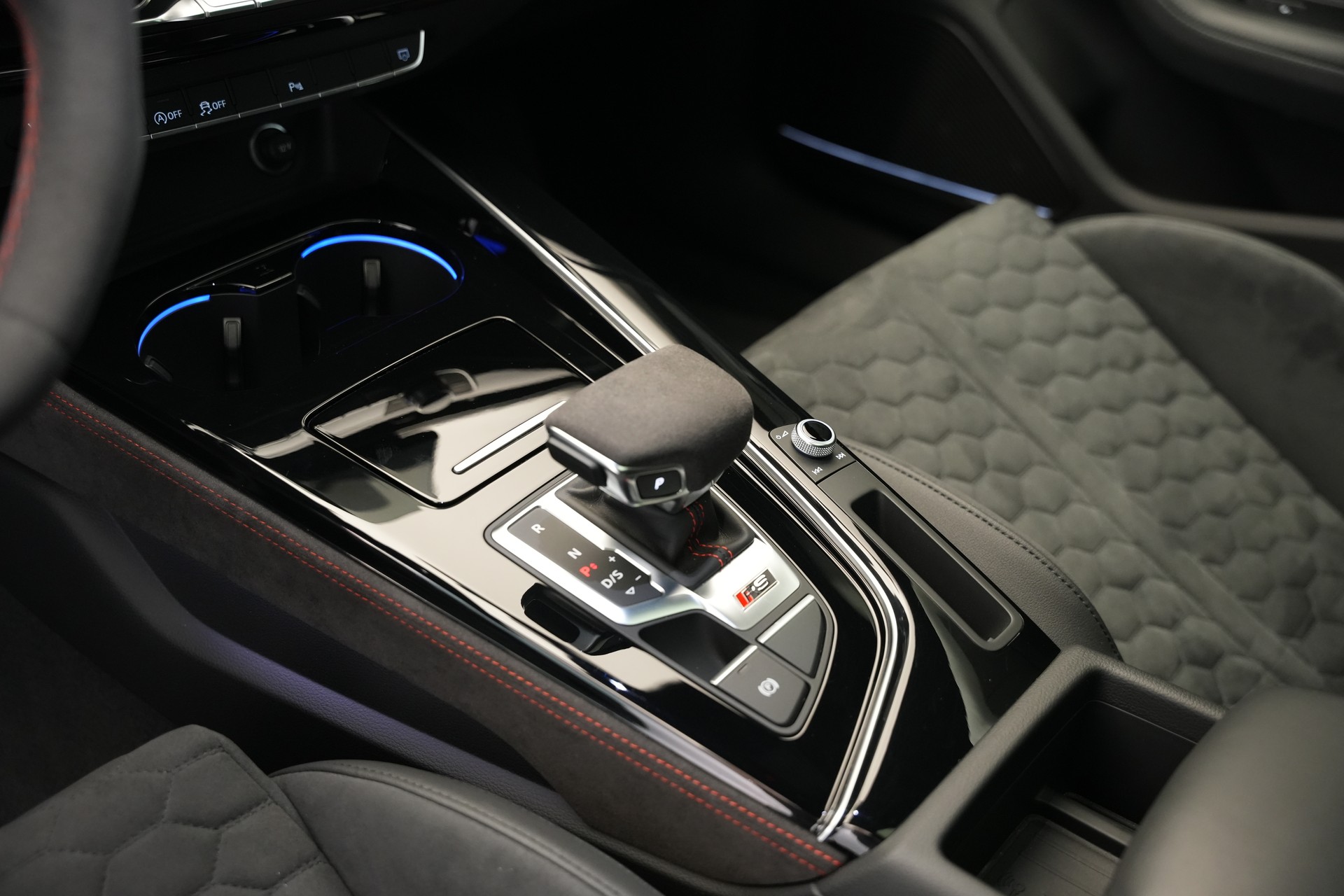 AUDI RS5 Competition Plus Sportback 2.9 TFSI quattro tiptronic *Carbon Schalensitze*-image-21