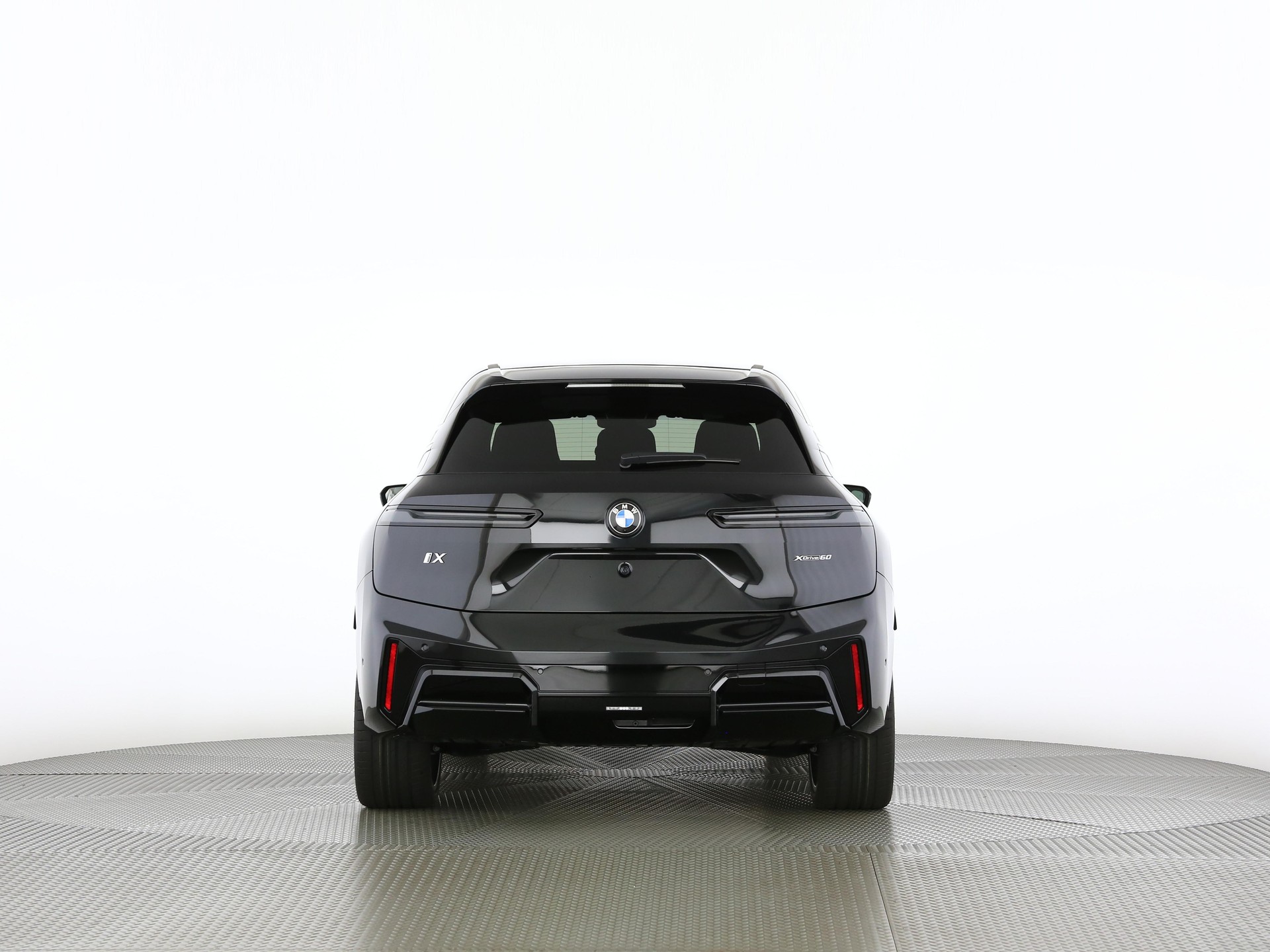 BMW iX xDrive60-showroom-element-3
