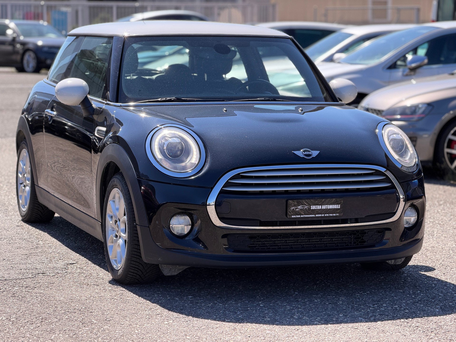 MINI Cooper-image-1