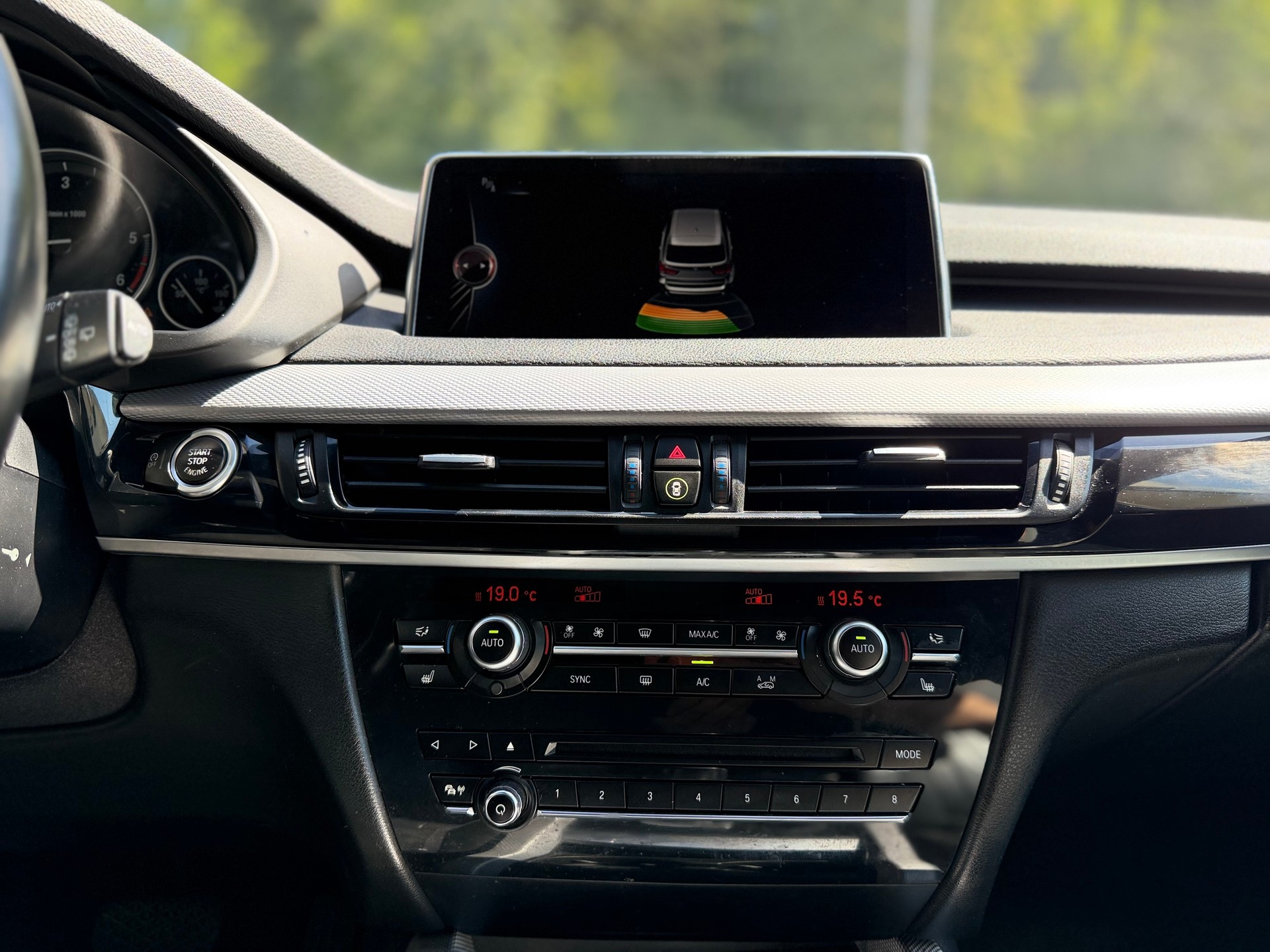 BMW X5 xDrive 40d Steptronic-image-12