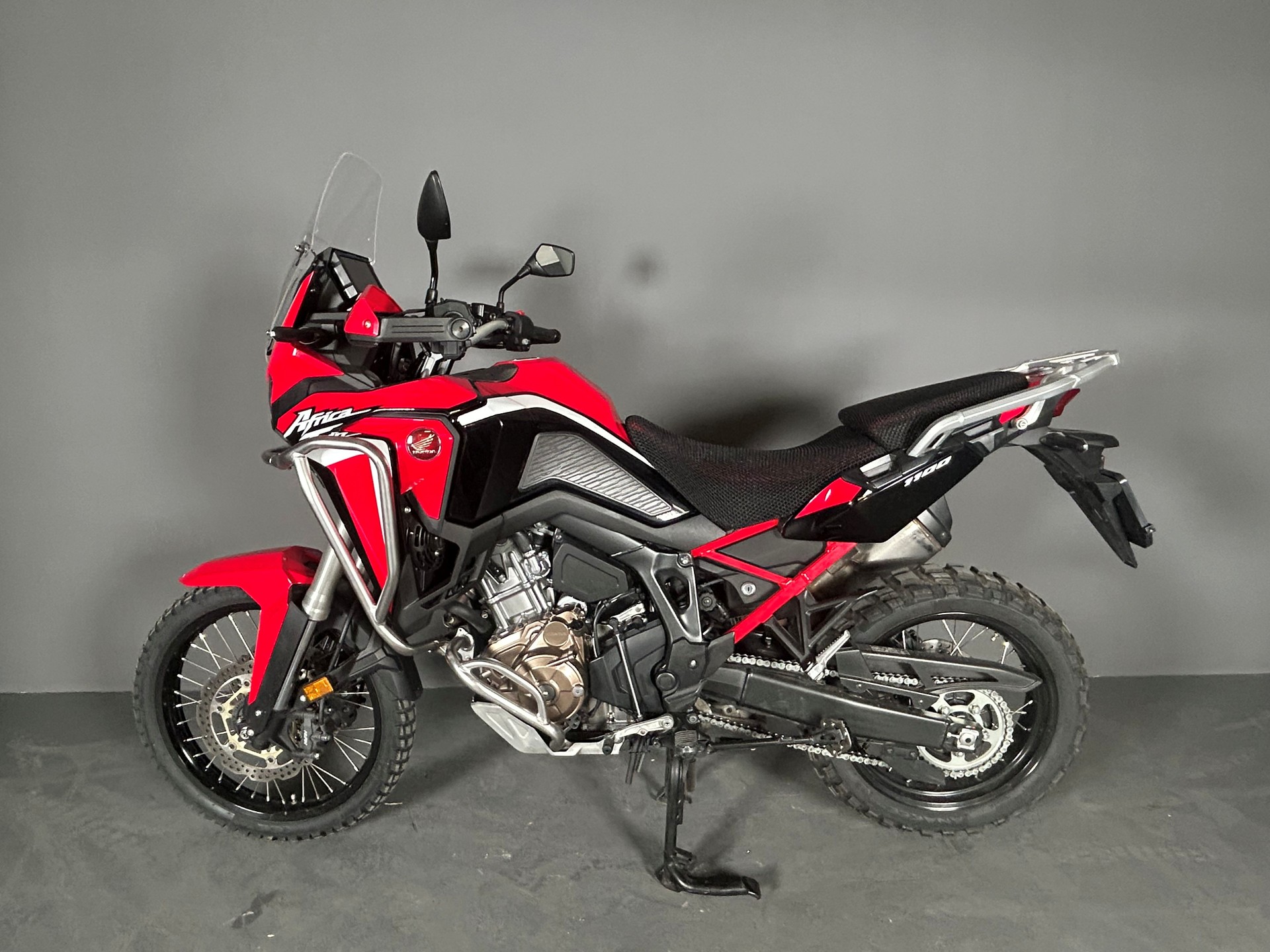 HONDA CRF 1100 Africa Twin-image-1