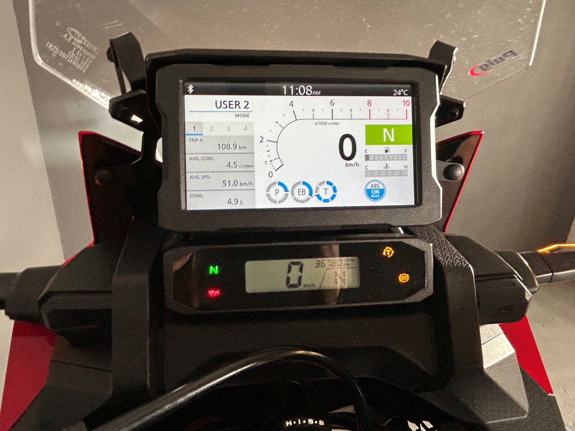 HONDA CRF 1100 Africa Twin-image-6