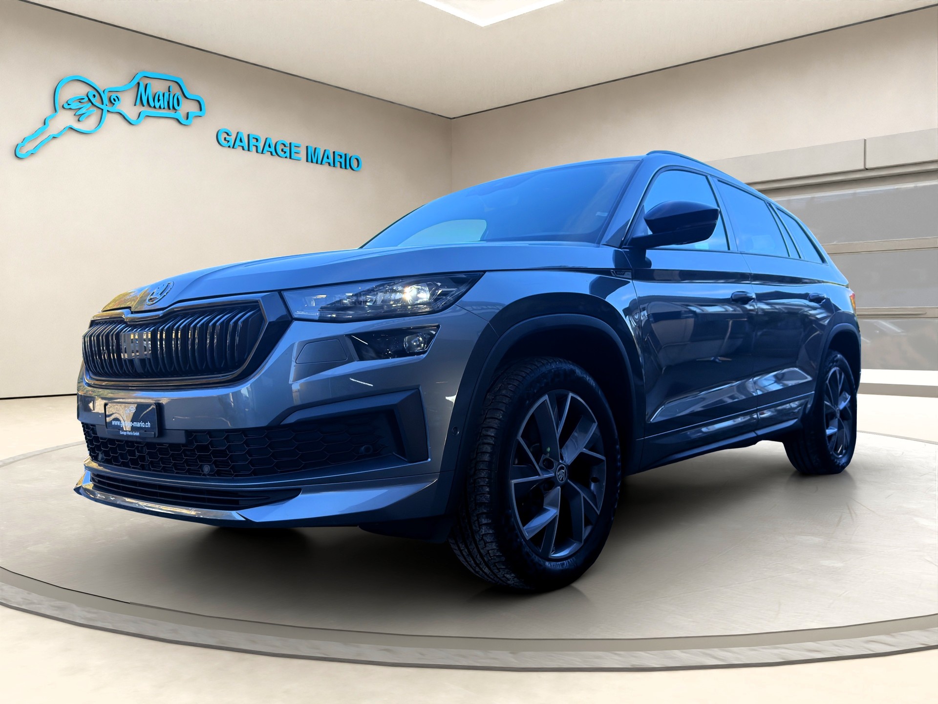 SKODA Kodiaq 2.0 TDI CR DSG❗SportLine 4x4❗✅CH-Fahrzeug & 8-fach bereift auf Alu✅-image-2