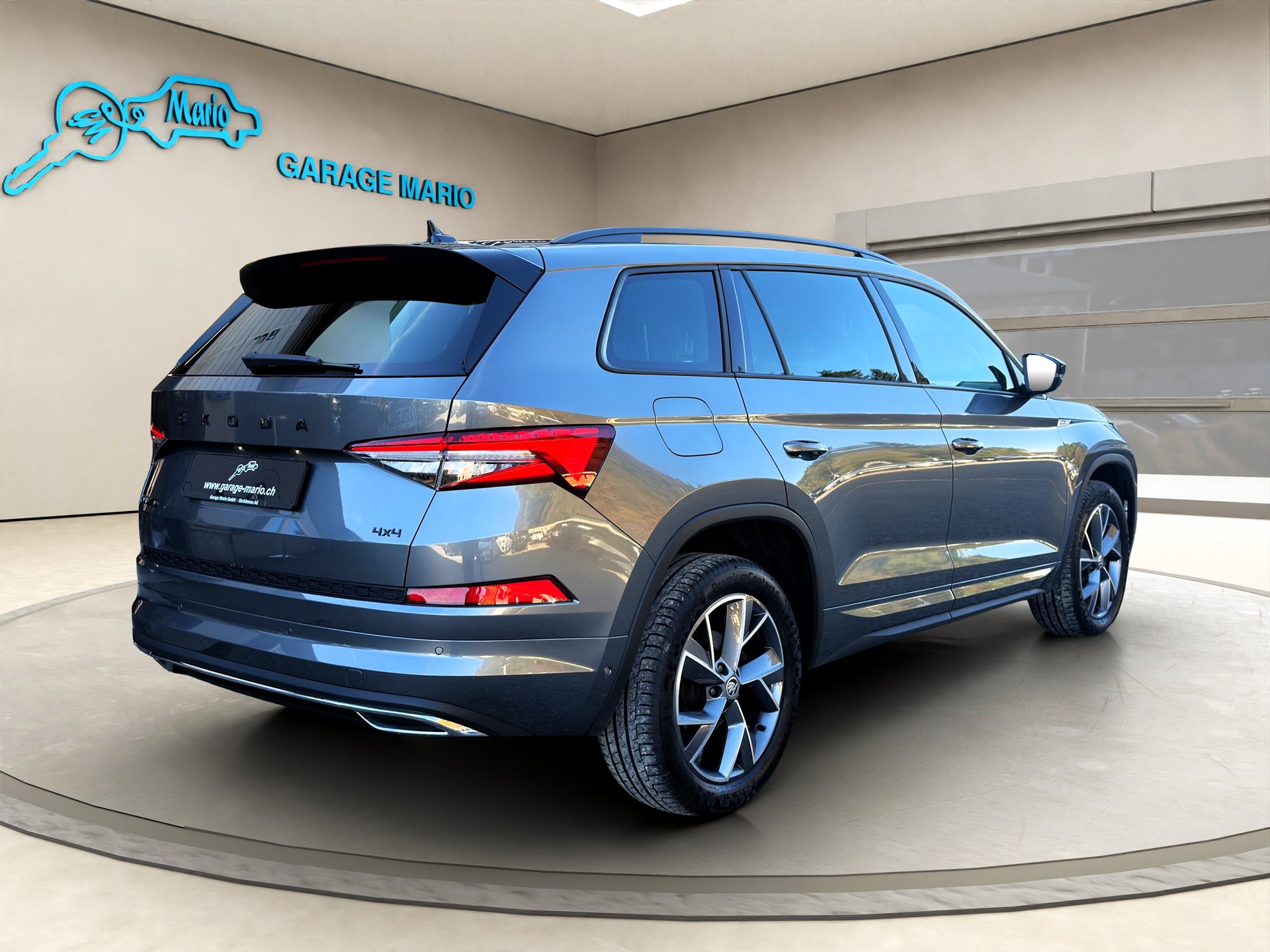 SKODA Kodiaq 2.0 TDI CR DSG❗SportLine 4x4❗✅CH-Fahrzeug & 8-fach bereift auf Alu✅-image-4