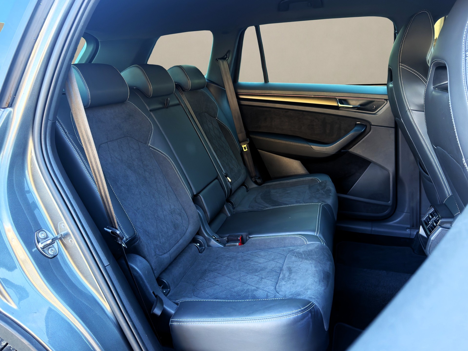 SKODA Kodiaq 2.0 TDI CR DSG❗SportLine 4x4❗✅CH-Fahrzeug & 8-fach bereift auf Alu✅-image-14