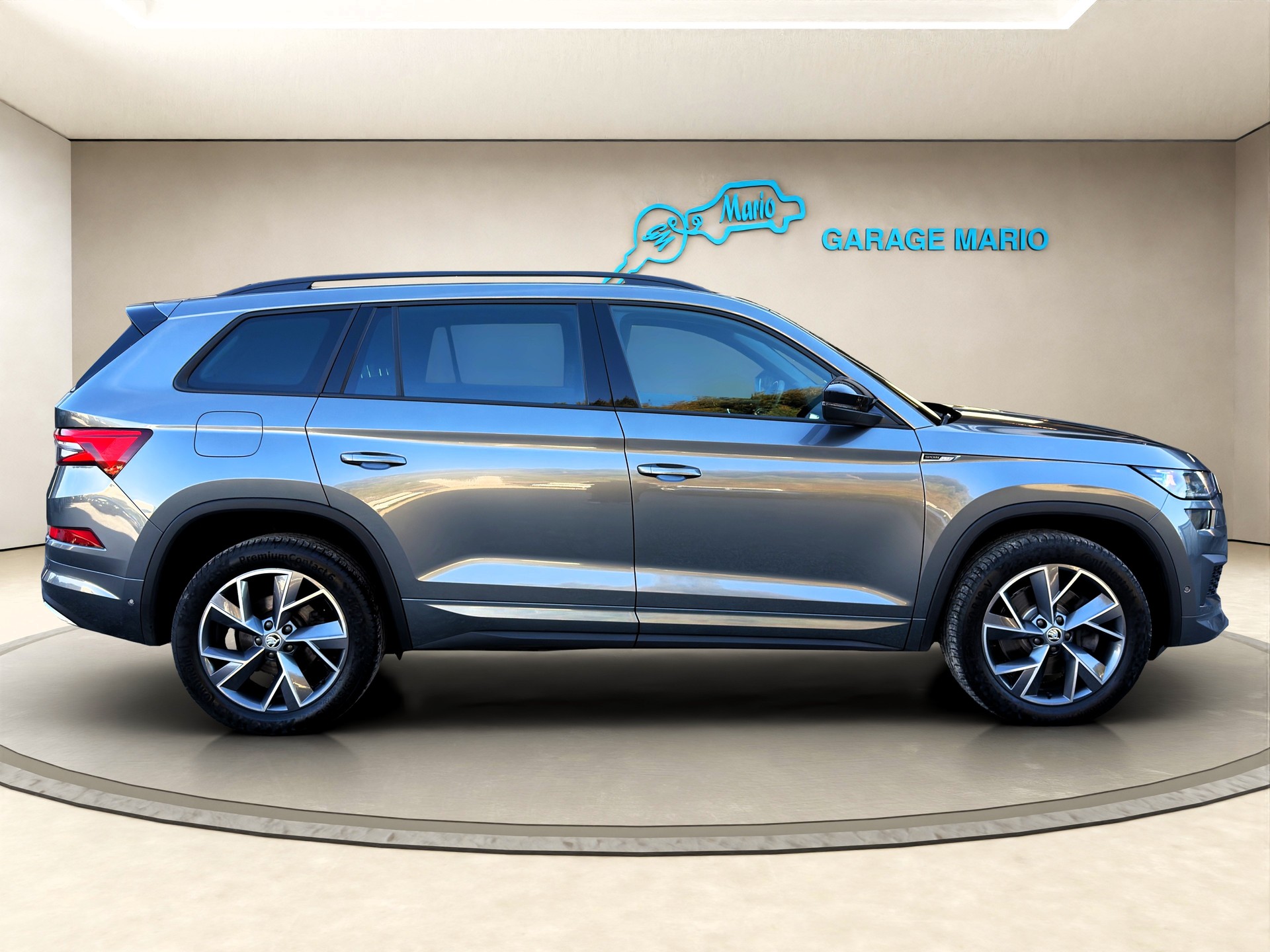 SKODA Kodiaq 2.0 TDI CR DSG❗SportLine 4x4❗✅CH-Fahrzeug & 8-fach bereift auf Alu✅-image-3