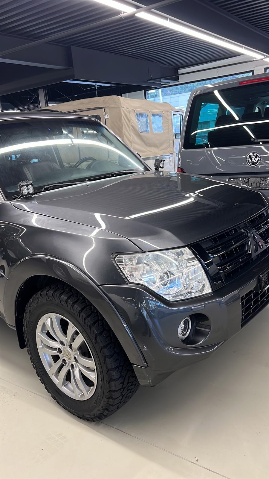 MITSUBISHI Pajero 3.2 DI-D Swiss Edition Automatic-showroom-element-1