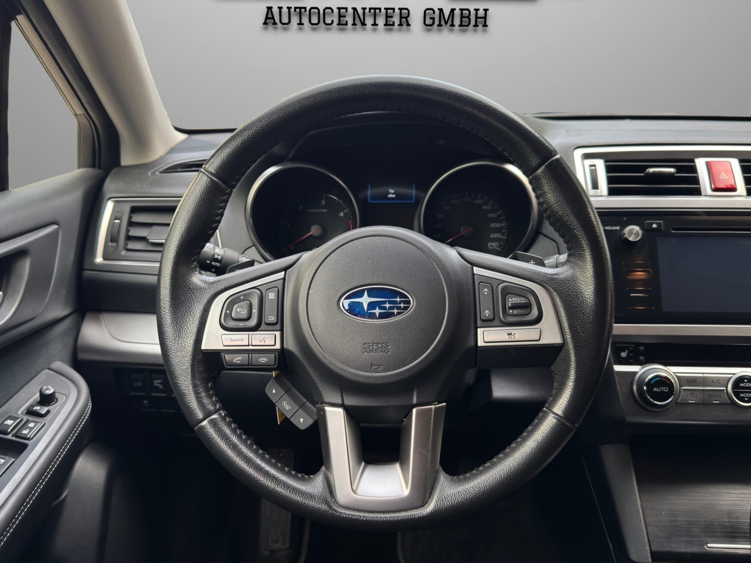 SUBARU Outback 2.0D Swiss AWD Lineartronic *Rückfahrtkamera + Sitzheizung*-image-9