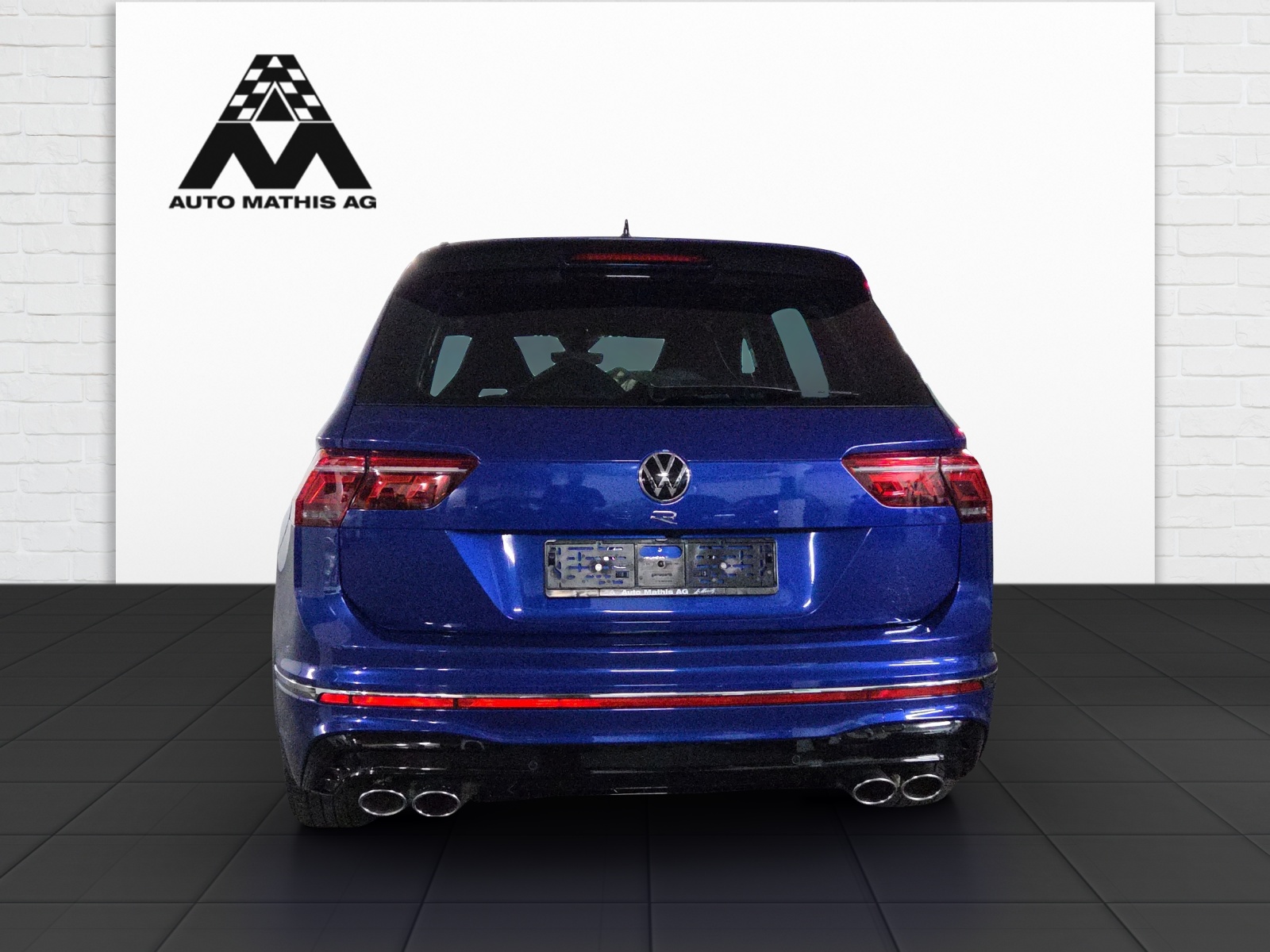VW Tiguan 2.0TSI R 4Motion DSG-image-9