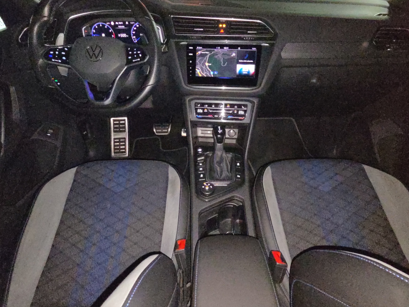 VW Tiguan 2.0TSI R 4Motion DSG-image-6