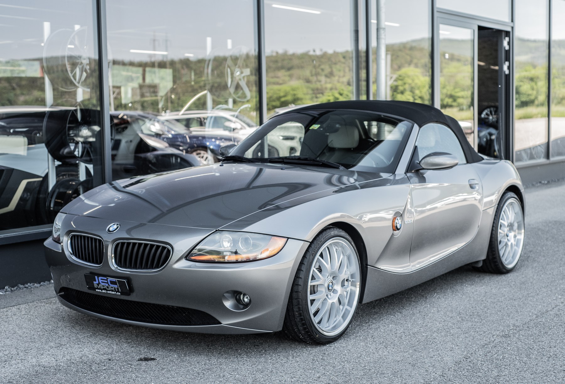 BMW Z4 2.5i Roadster *boîte manuelle*-showroom-element-1
