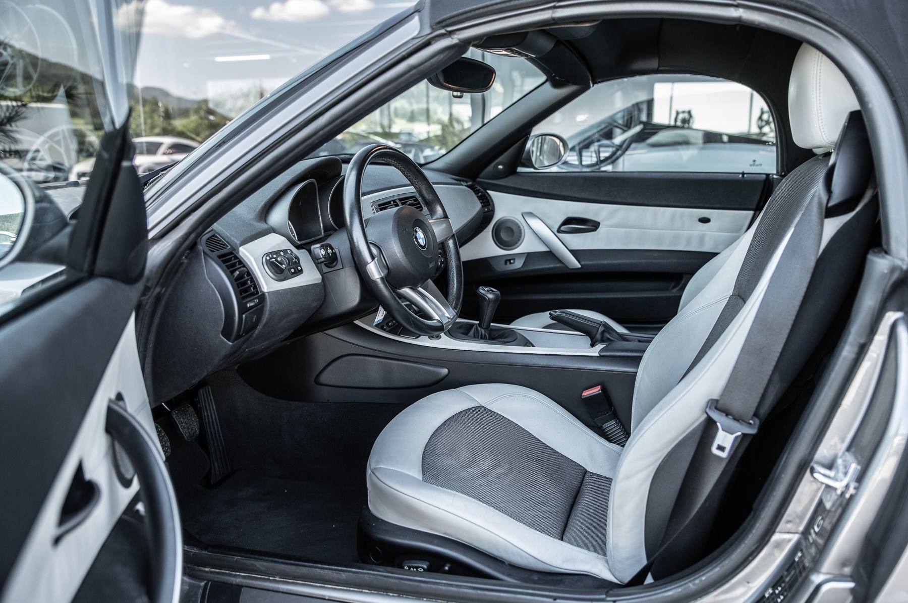 BMW Z4 2.5i Roadster *boîte manuelle*-image-6