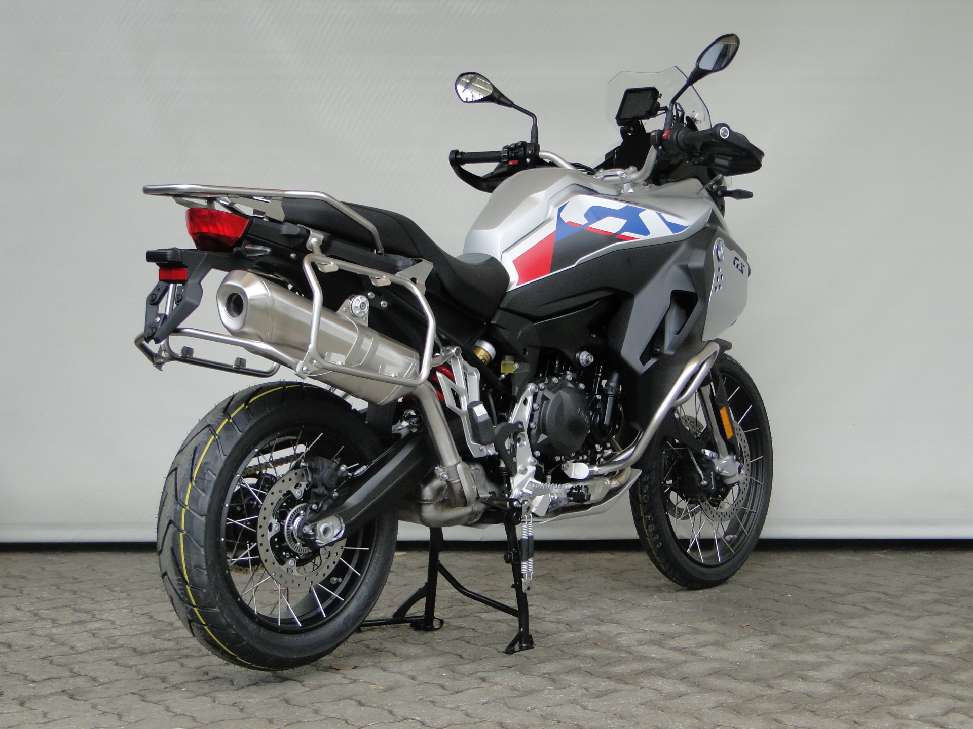 BMW F 900 GS Adventure-image-3