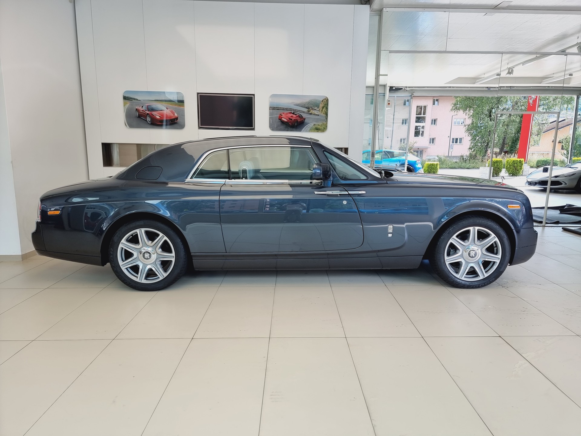 ROLLS-ROYCE Phantom 6.7 V12 Coupé-image-3