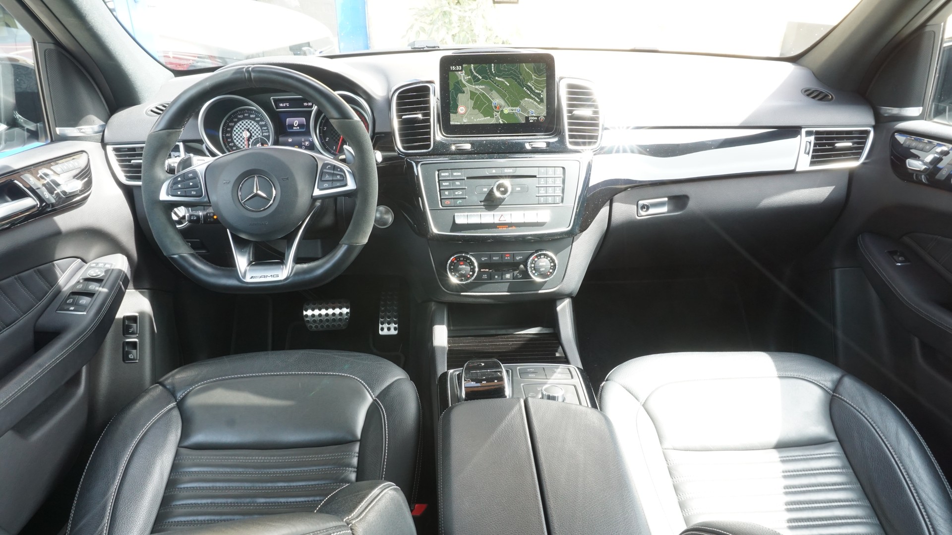 MERCEDES-BENZ GLE 43 AMG-image-12