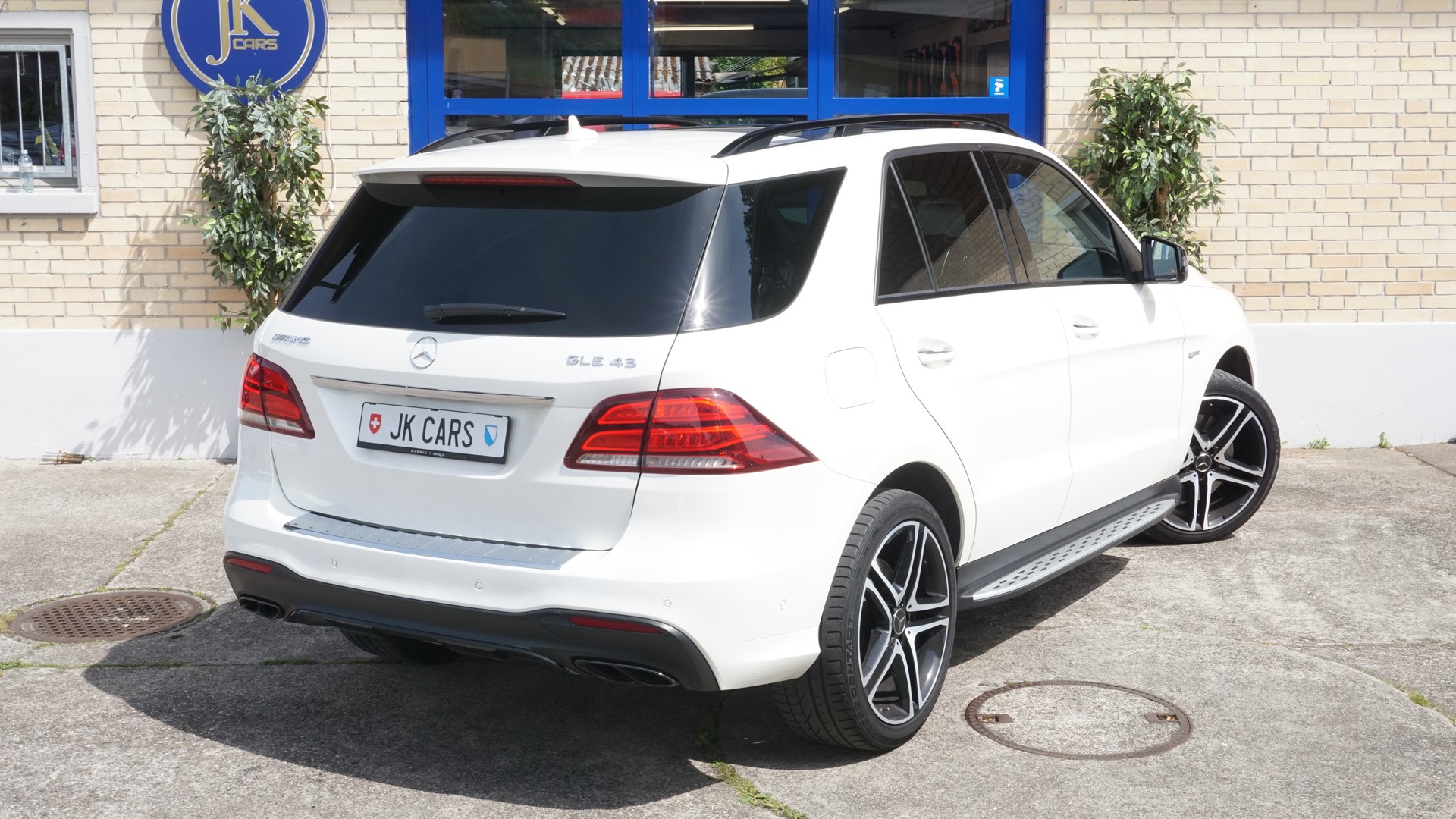 MERCEDES-BENZ GLE 43 AMG-image-9