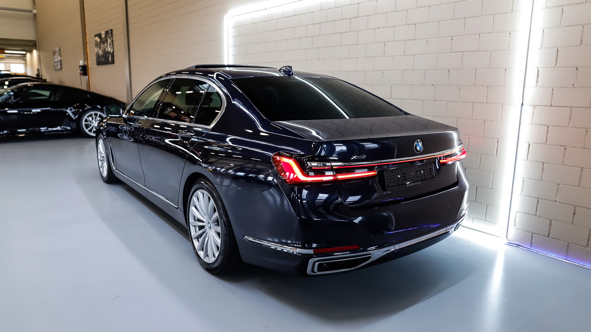 BMW 745Le xDrive Steptronic-image-4