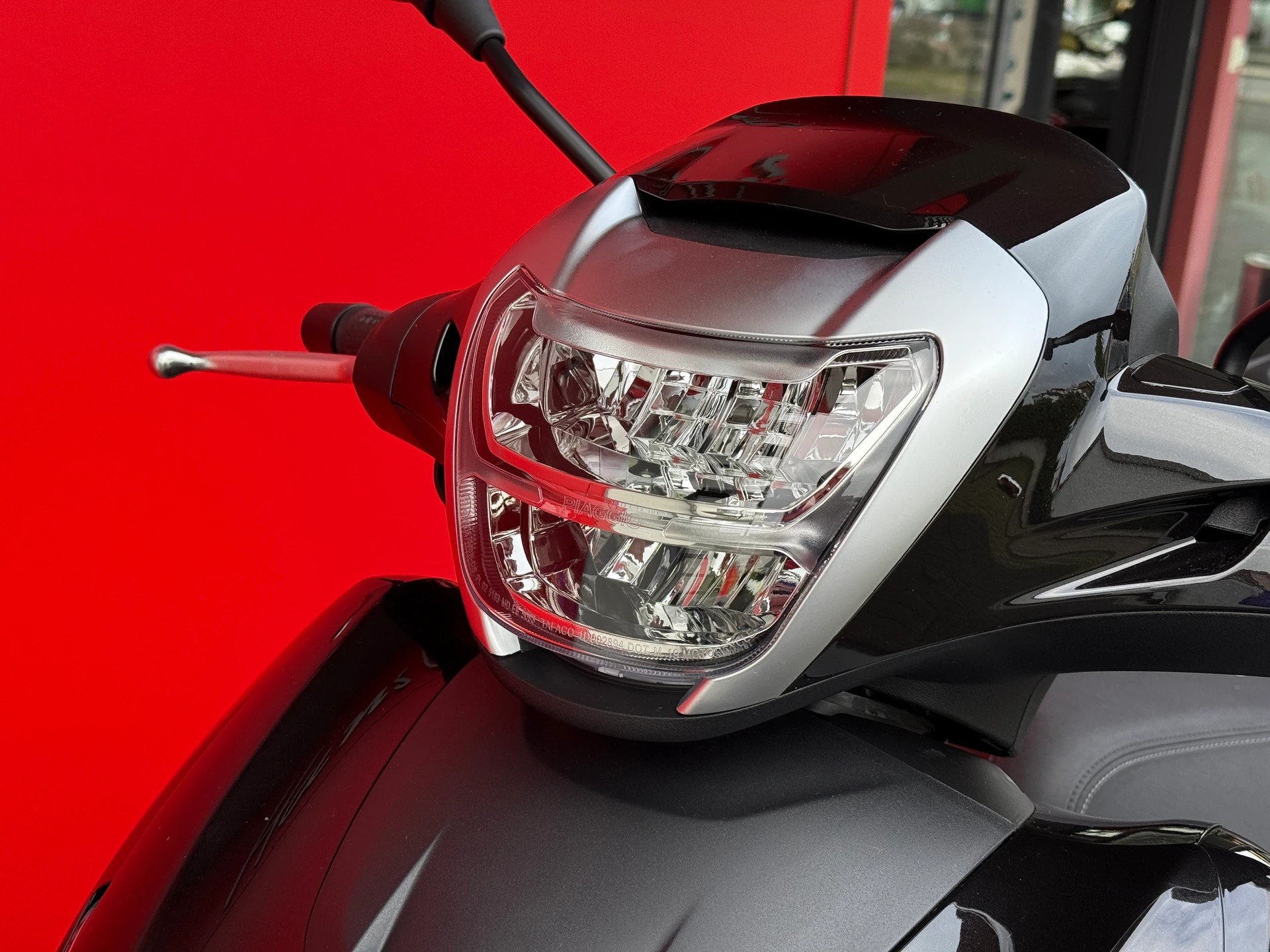 PIAGGIO Beverly 310 E5+-image-1