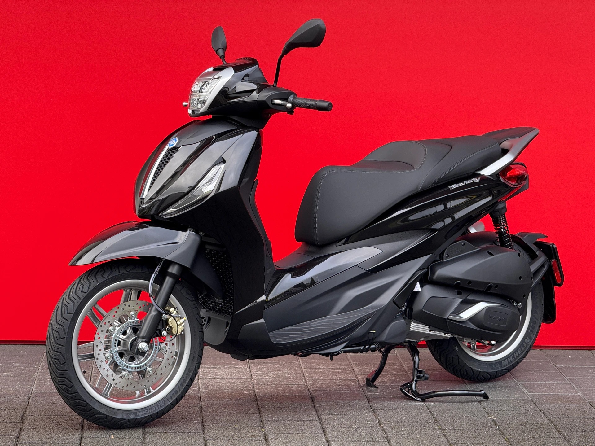 PIAGGIO Beverly 310 E5+-image-11
