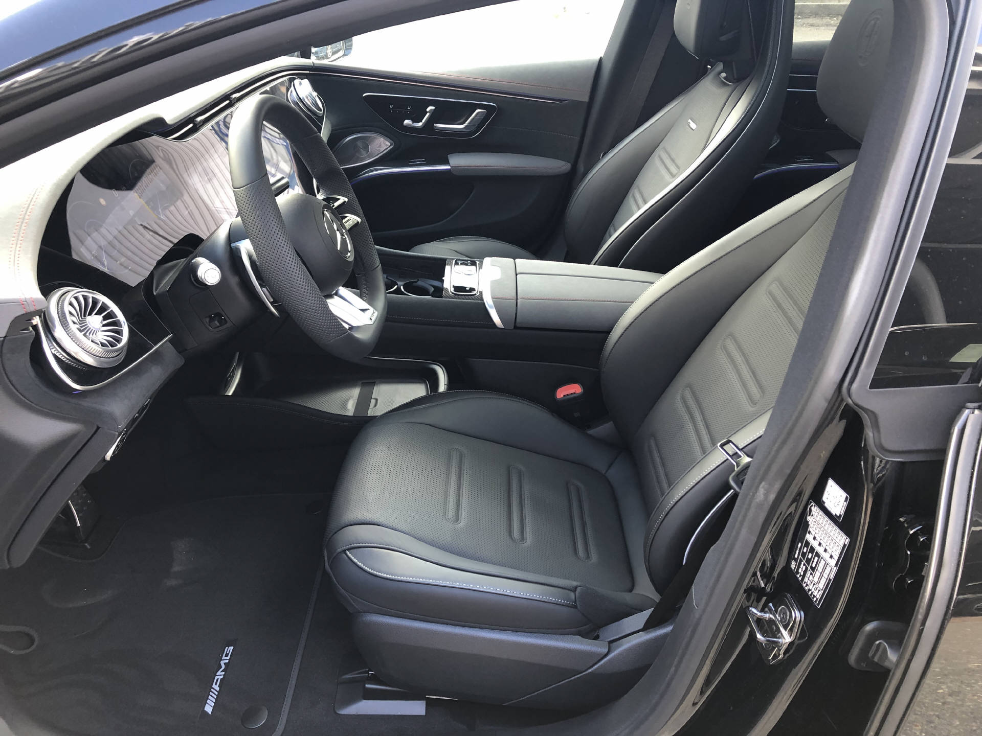 MERCEDES-BENZ EQS 53 AMG 4matic++-image-10