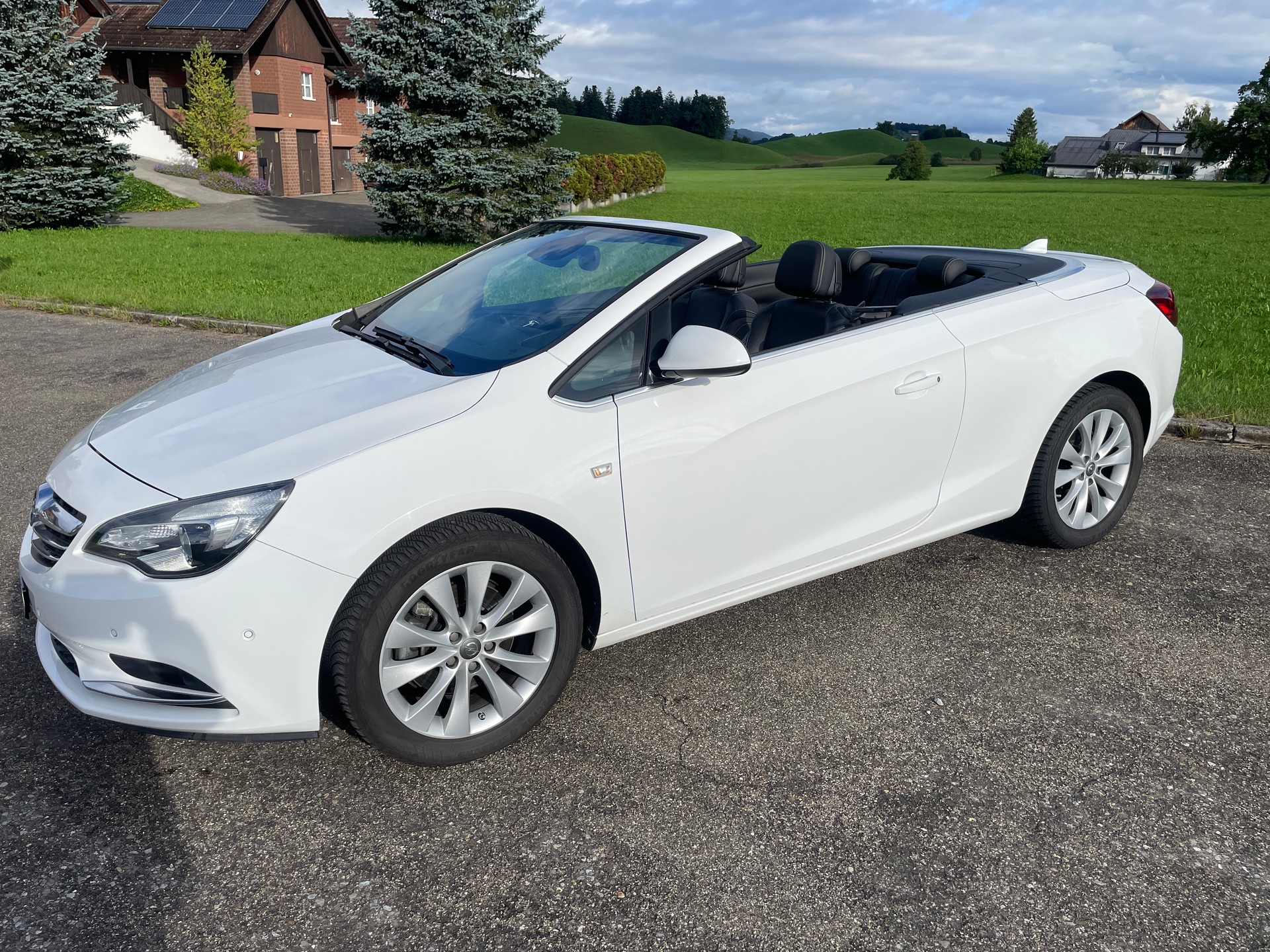 OPEL Cascada 1.6i 16V Cosmo-image-3