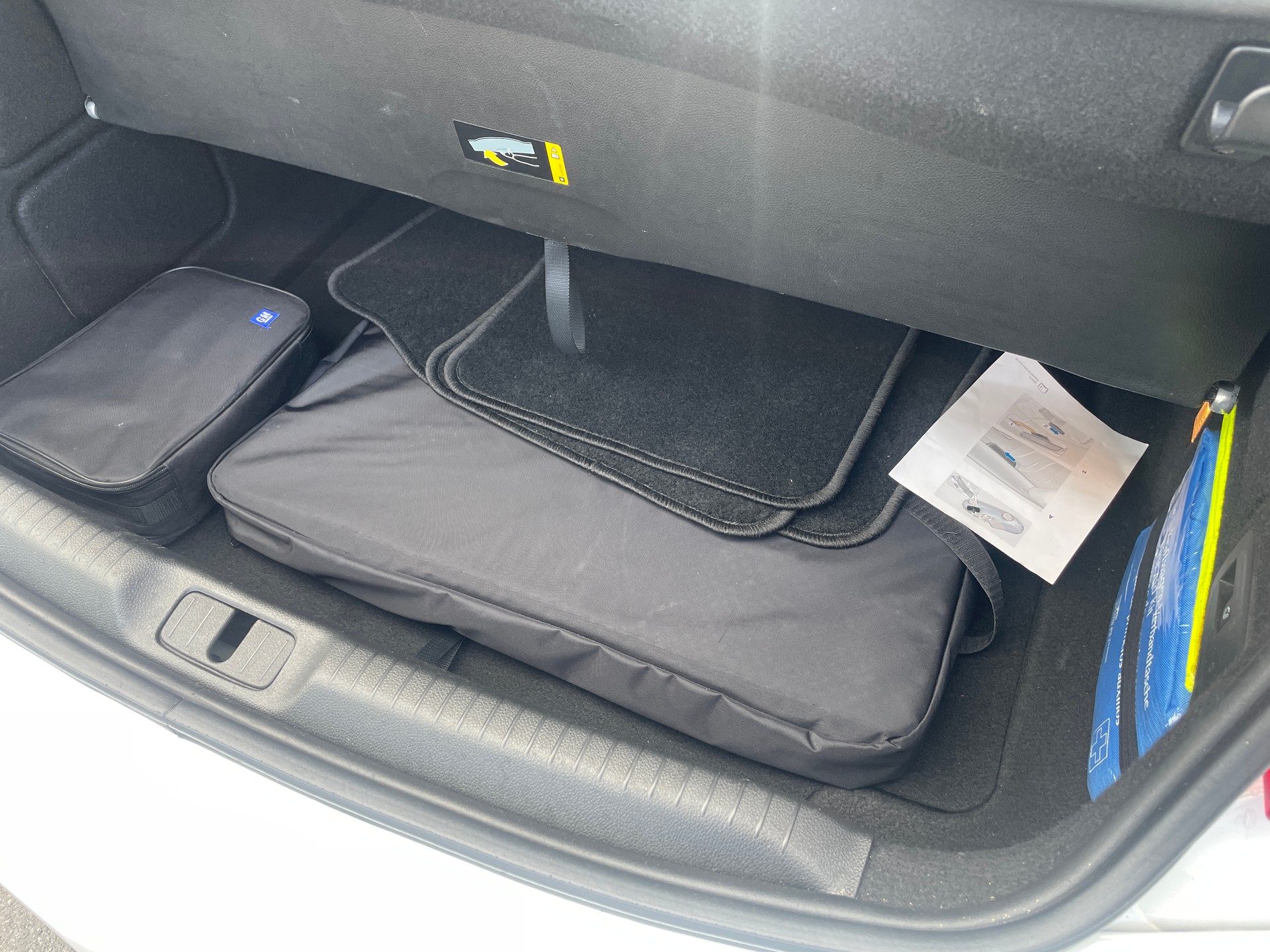 OPEL Cascada 1.6i 16V Cosmo-image-10