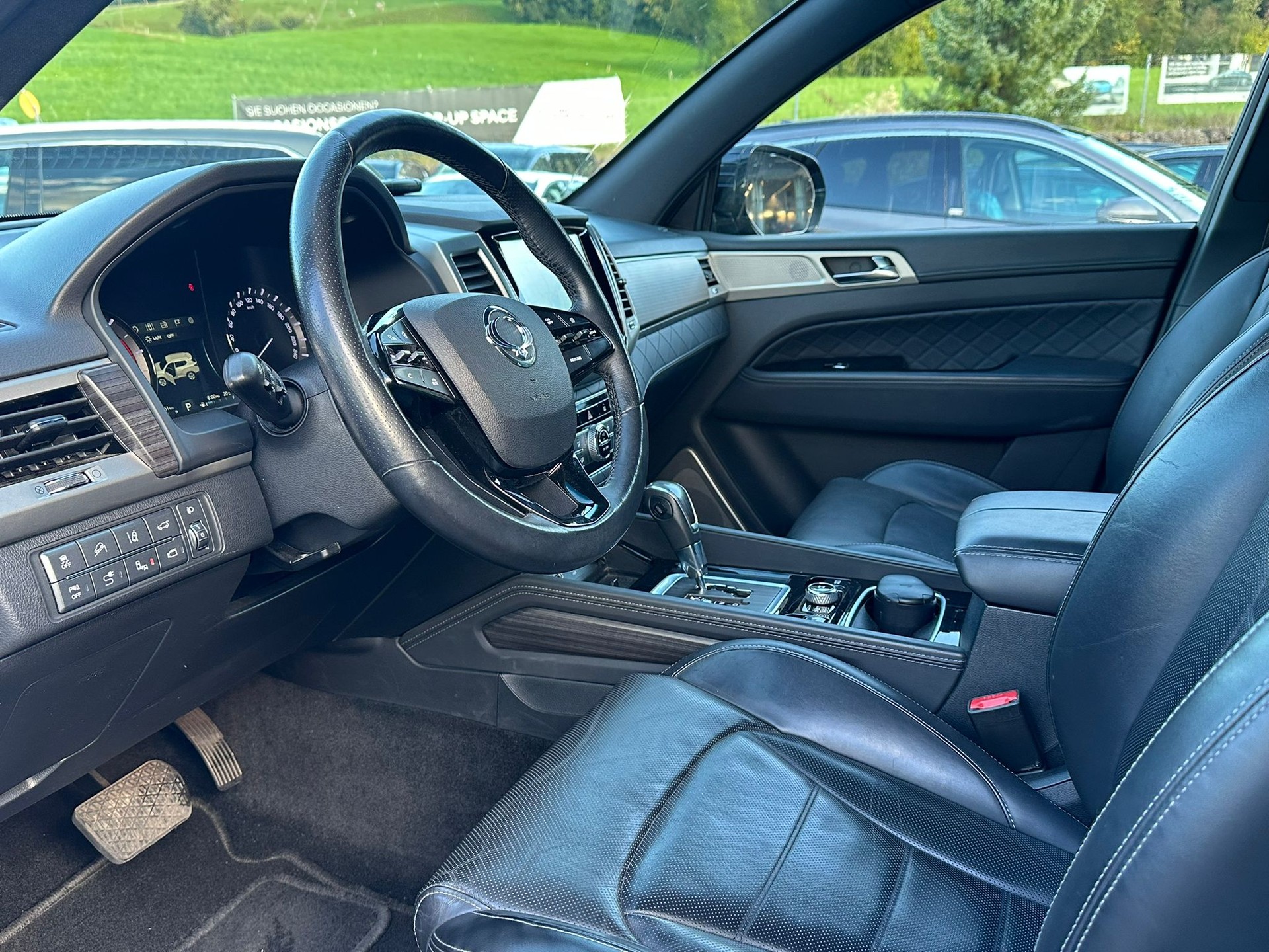 KGM-SsangYong Rexton RX220 e-XDi Sapphire 4WD-image-7
